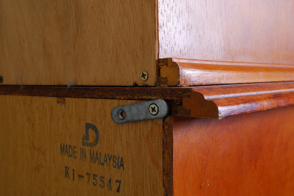 Contemporary China Cabinet