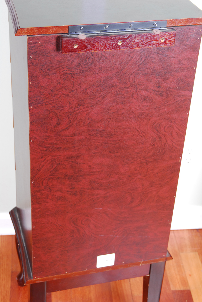 Queen Anne Style Jewelry Chest