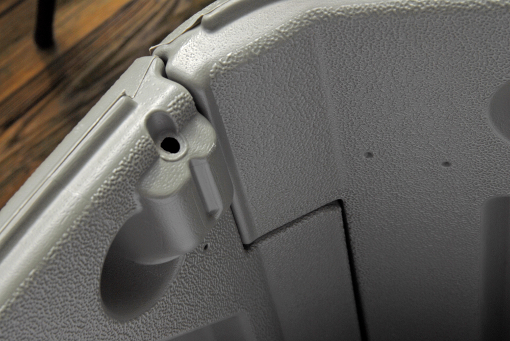 Rubbermaid Storage Chest