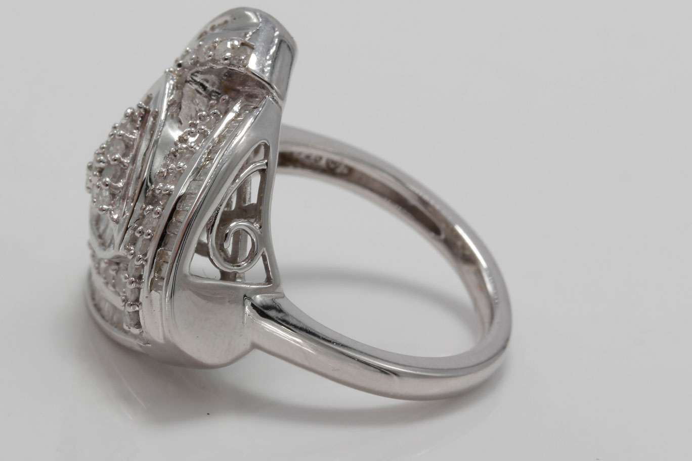 Sterling Silver 1.85 CTW Diamond Ring