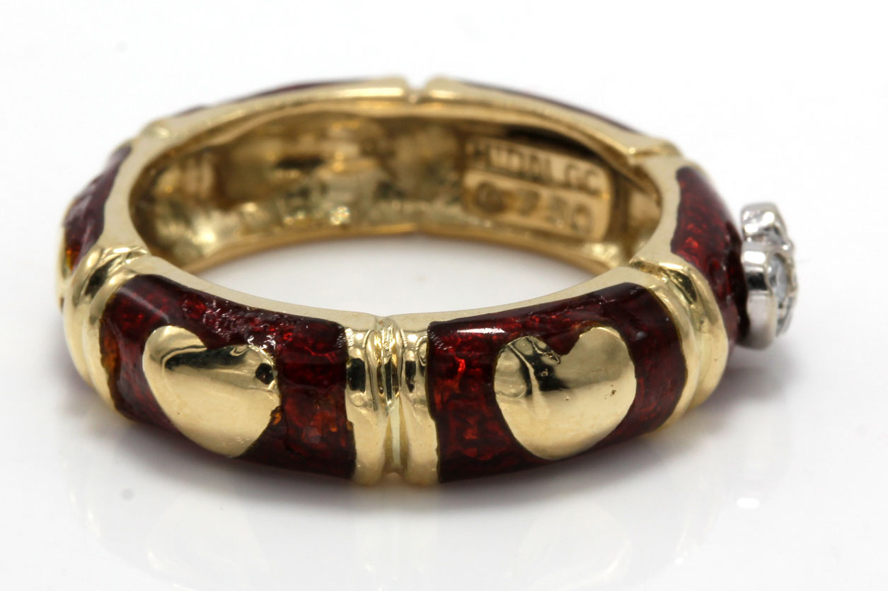 Hidalgo 18K Yellow Gold Diamond Heart Band