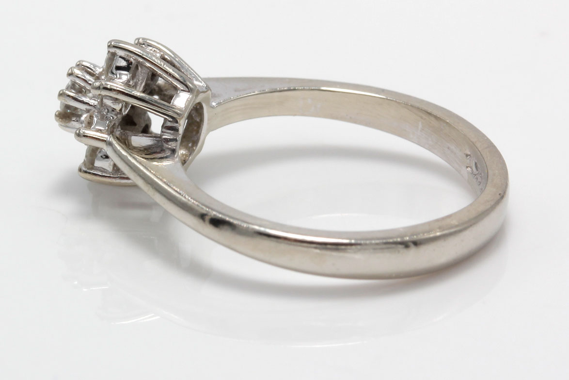 14K White Gold Diamond Ring