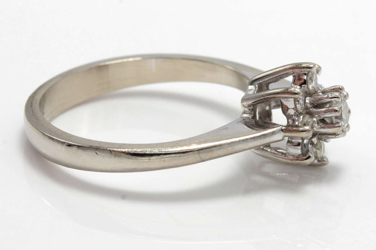 14K White Gold Diamond Ring