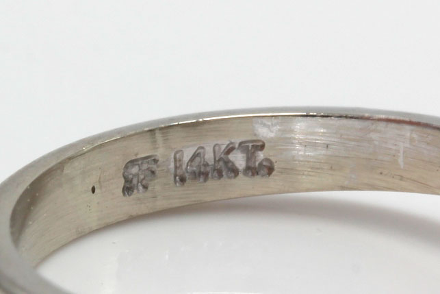 14K White Gold Diamond Ring