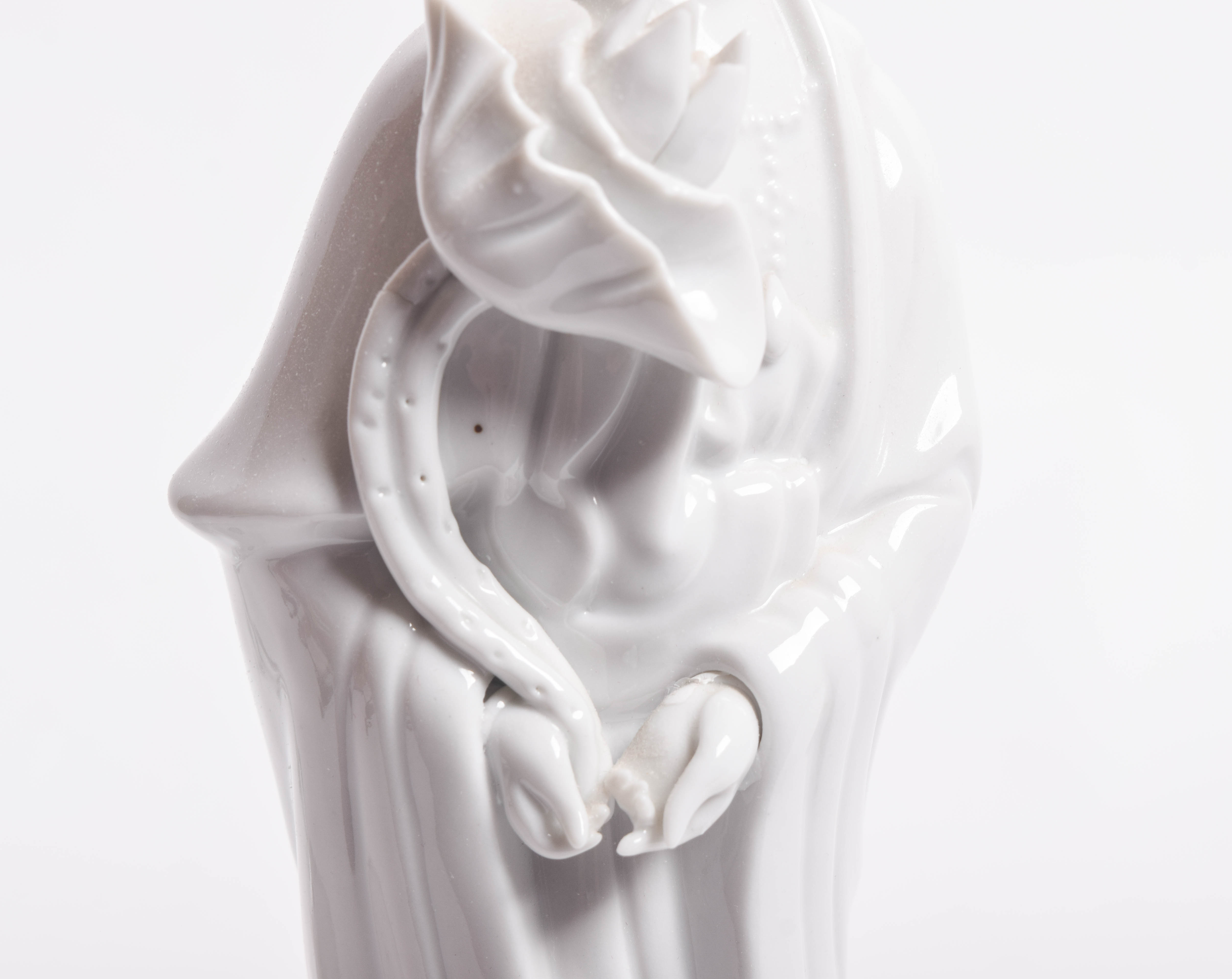 Pair of Chinese Porcelain Figurines