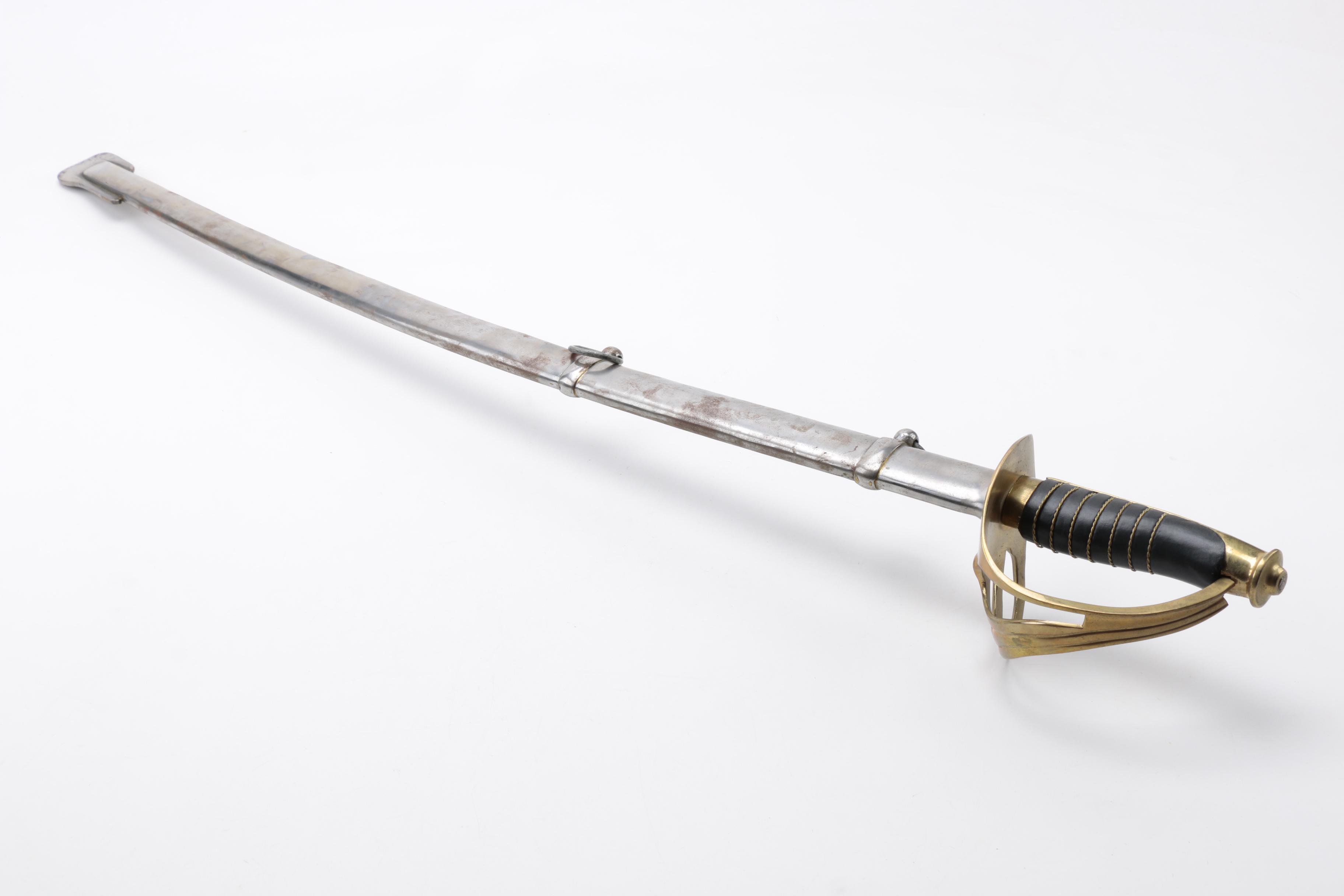 Replica US Civil War Cavalry Saber In Metal Scabbard