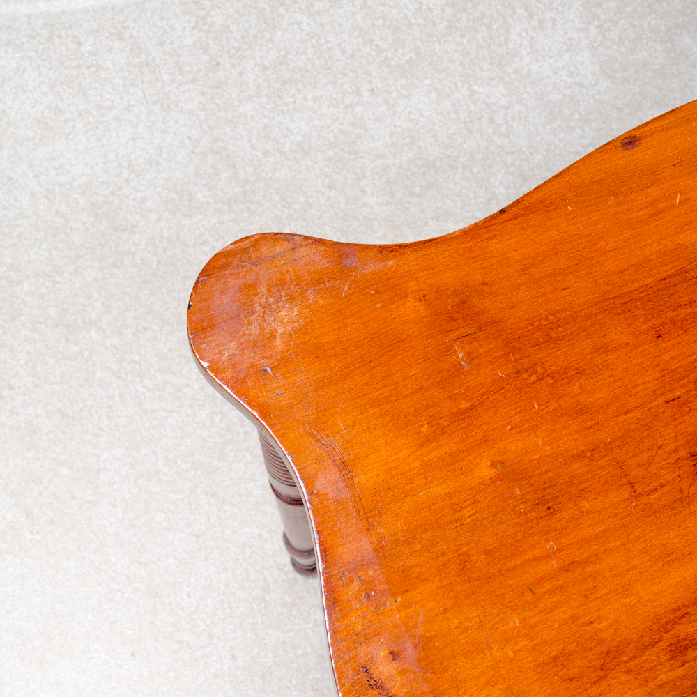 Vintage Colonial Style Tiger Oak Accent Table