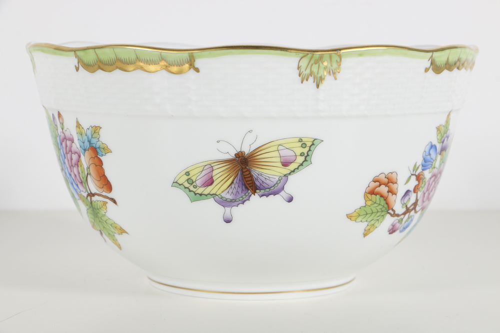 Herend "Queen Victoria" Hand Painted Porcelain Bowl