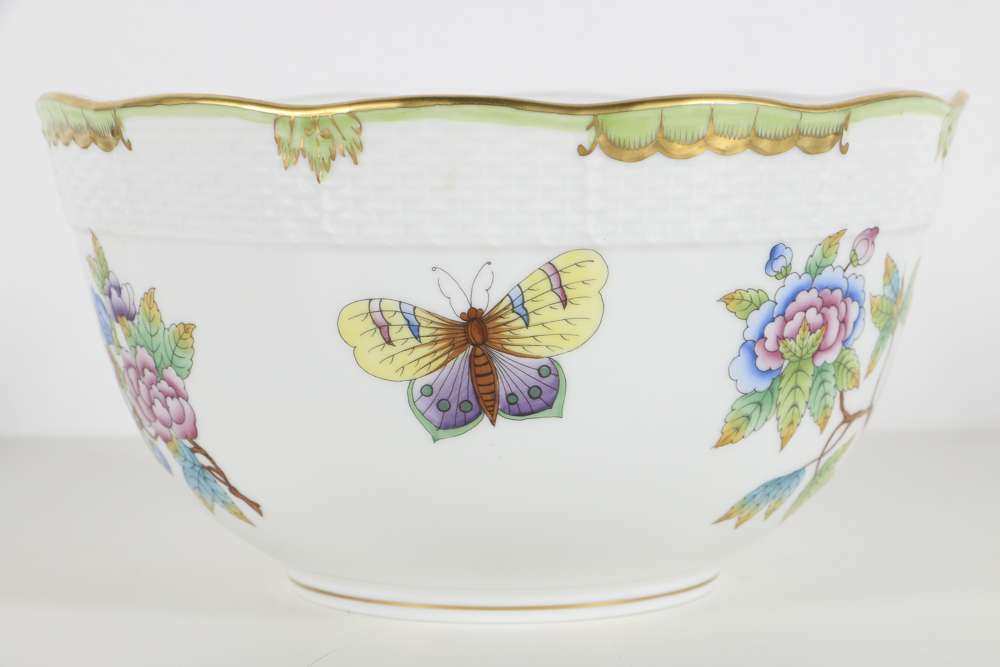 Herend "Queen Victoria" Hand Painted Porcelain Bowl