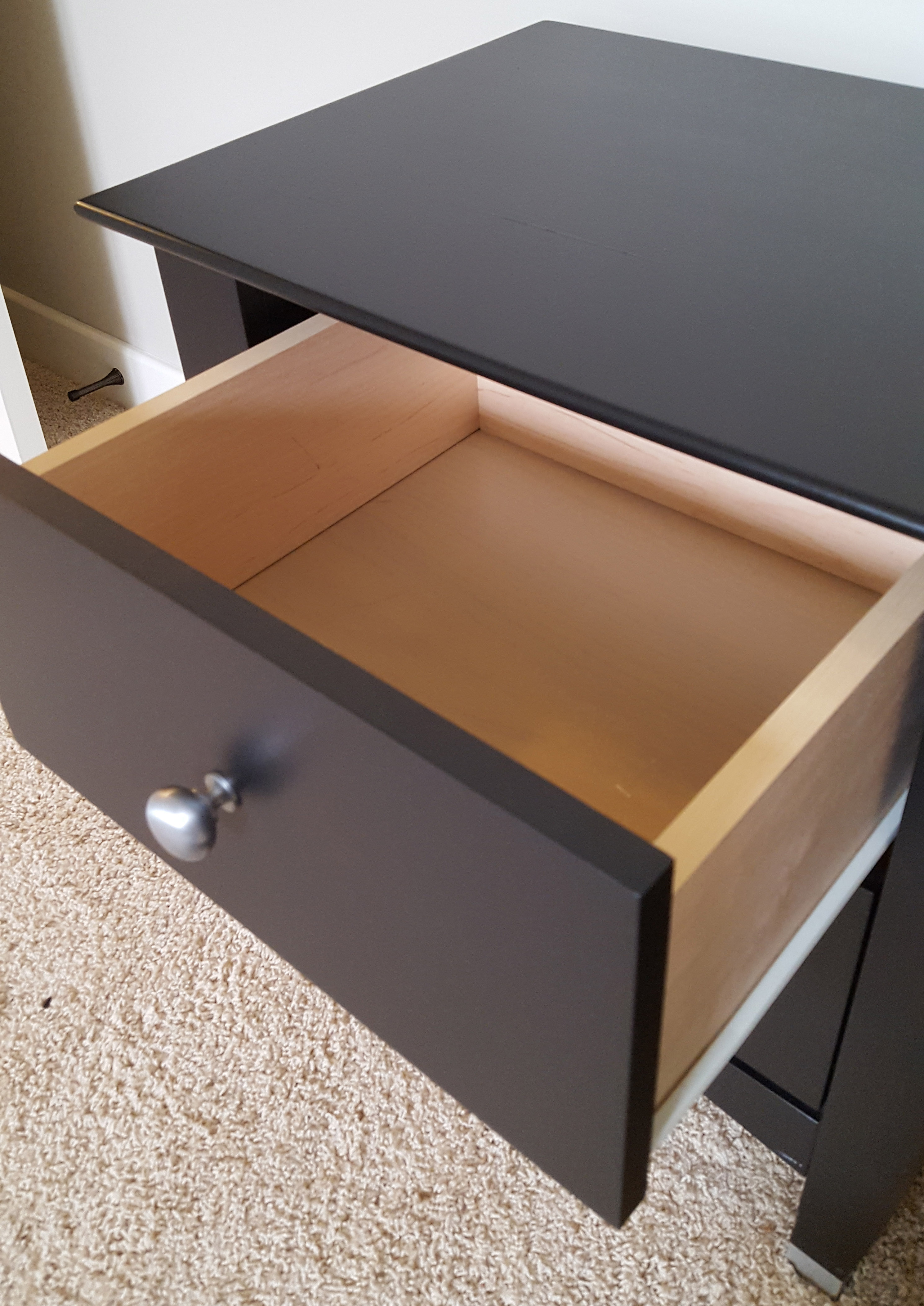 Pair of Contemporary Modern Style Nightstands