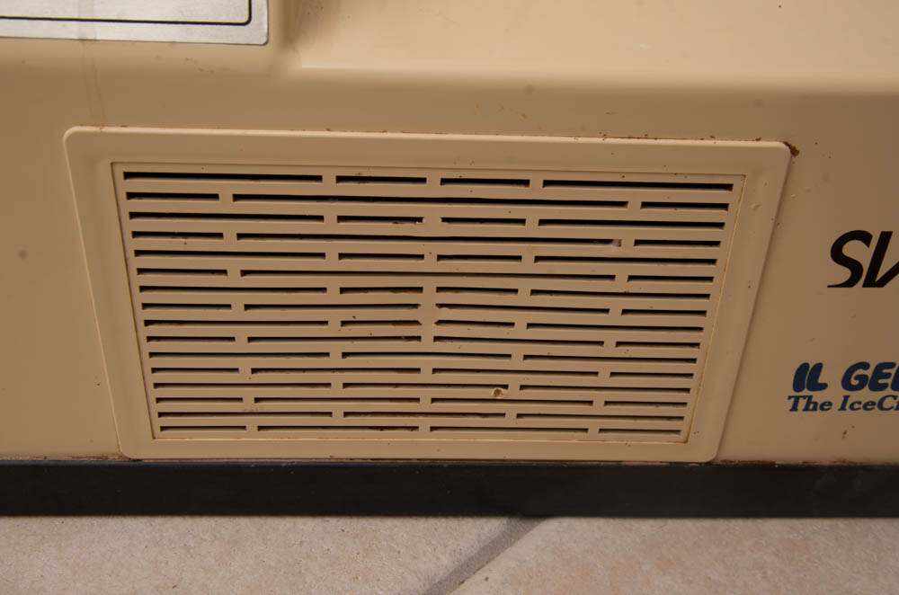 Vintage Simac Il Gelataia "The Ice Cream Man" Machine