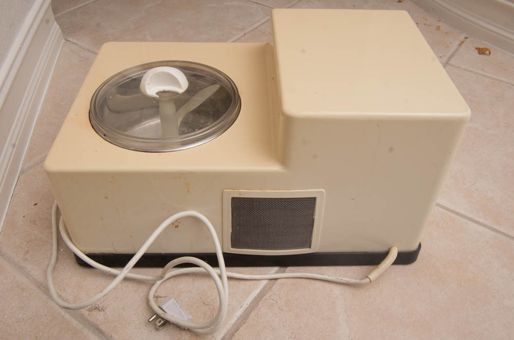 Vintage Simac Il Gelataia "The Ice Cream Man" Machine