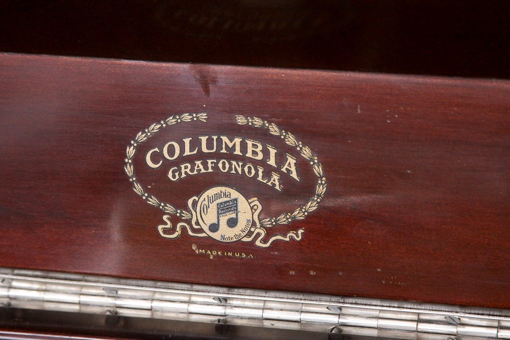 Vintage Columbia Grafonola Phonograph Cabinet and Vintage Records