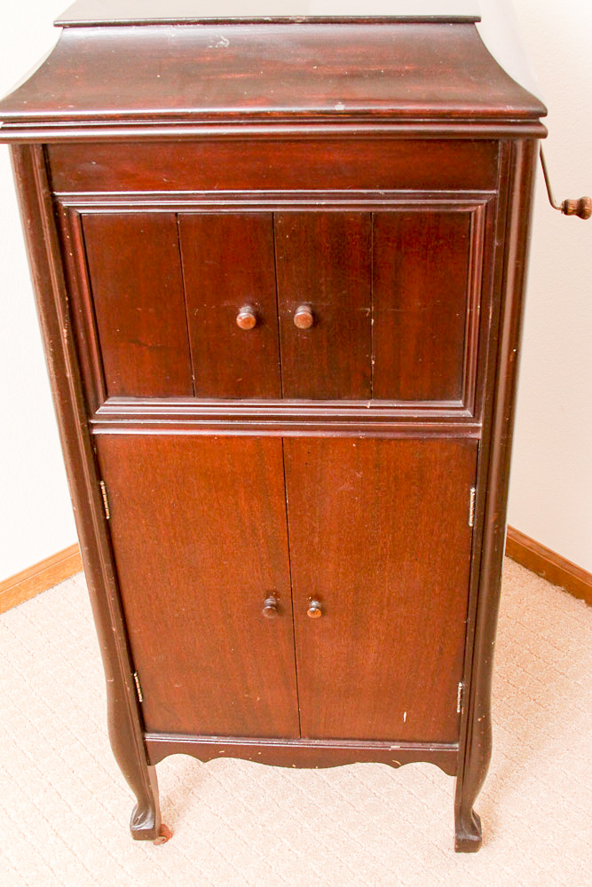 Vintage Columbia Grafonola Phonograph Cabinet and Vintage Records