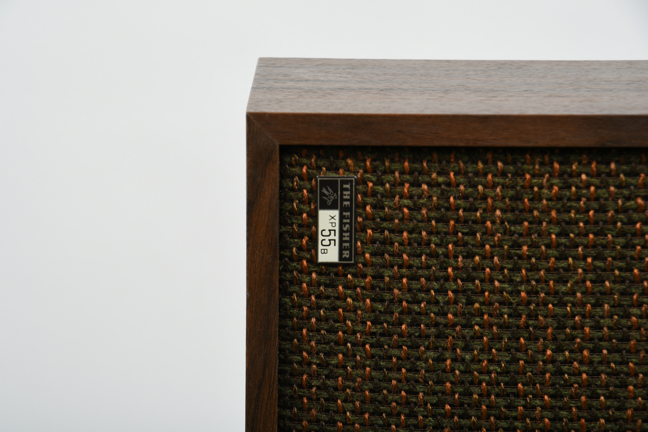 Fisher Turntable and Speakers