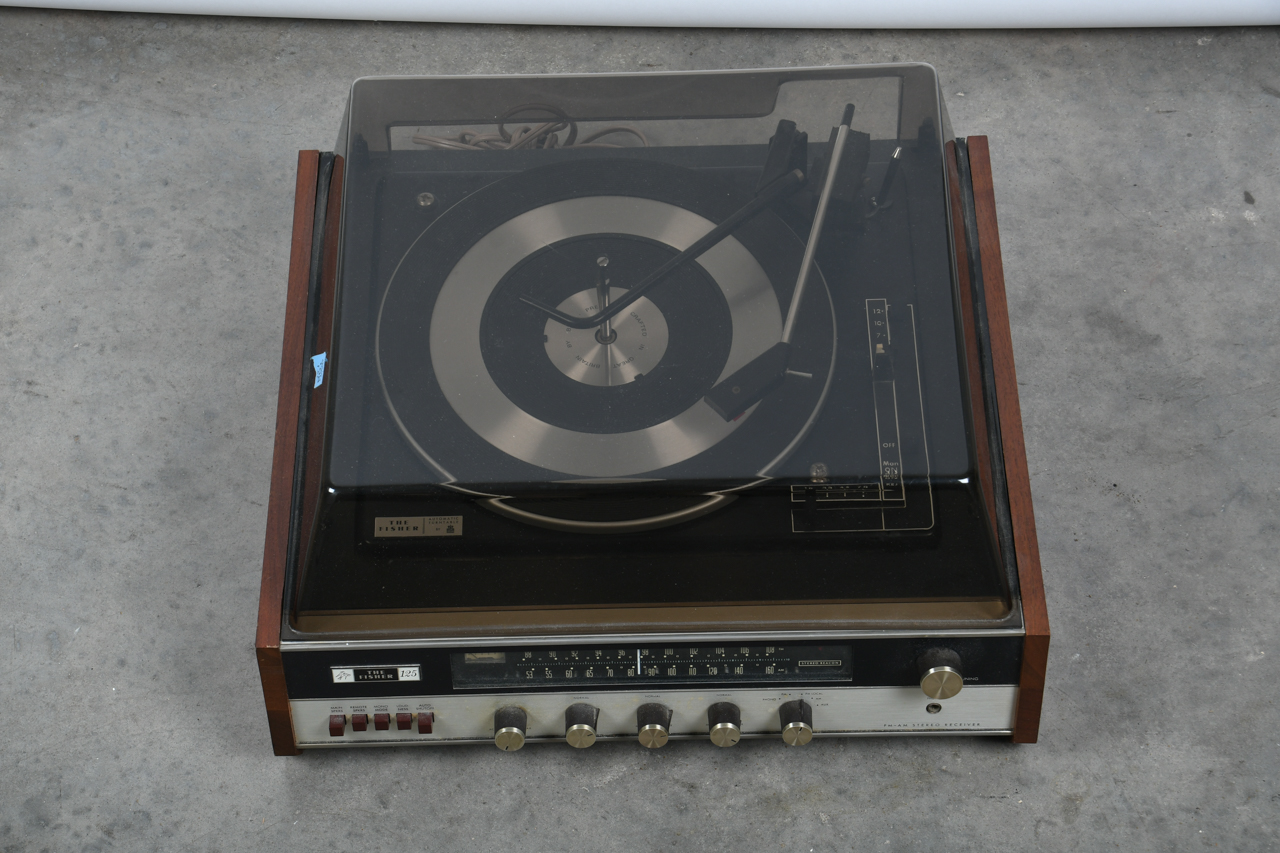 Fisher Turntable and Speakers