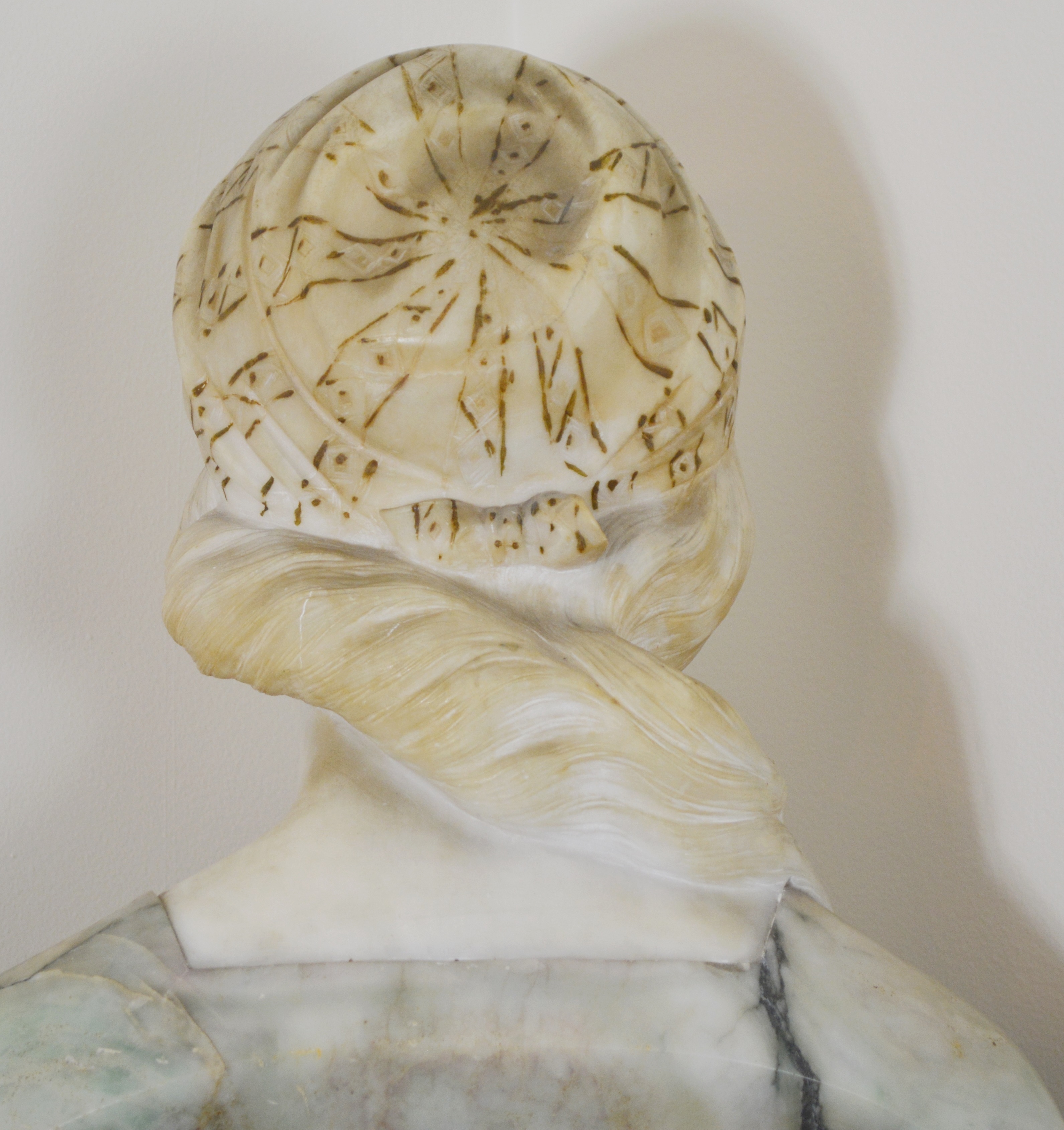 Giuseppe (Professor) Bessi Alabaster Bust "Primo Amore"