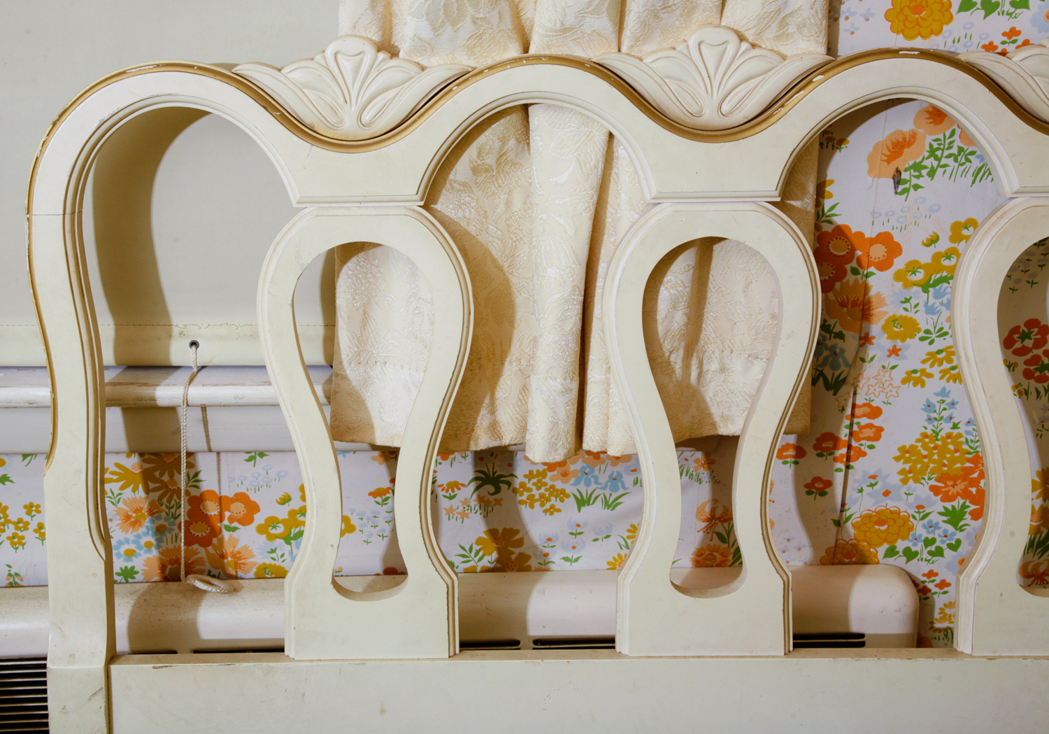 Vintage Johnson Carper Provincial Style Headboard & Footboard