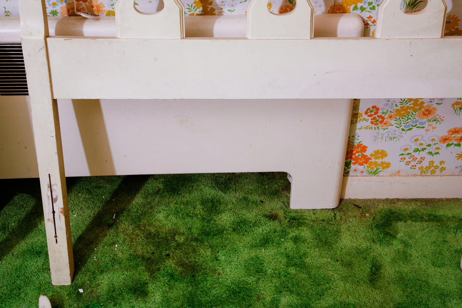 Vintage Johnson Carper Provincial Style Headboard & Footboard