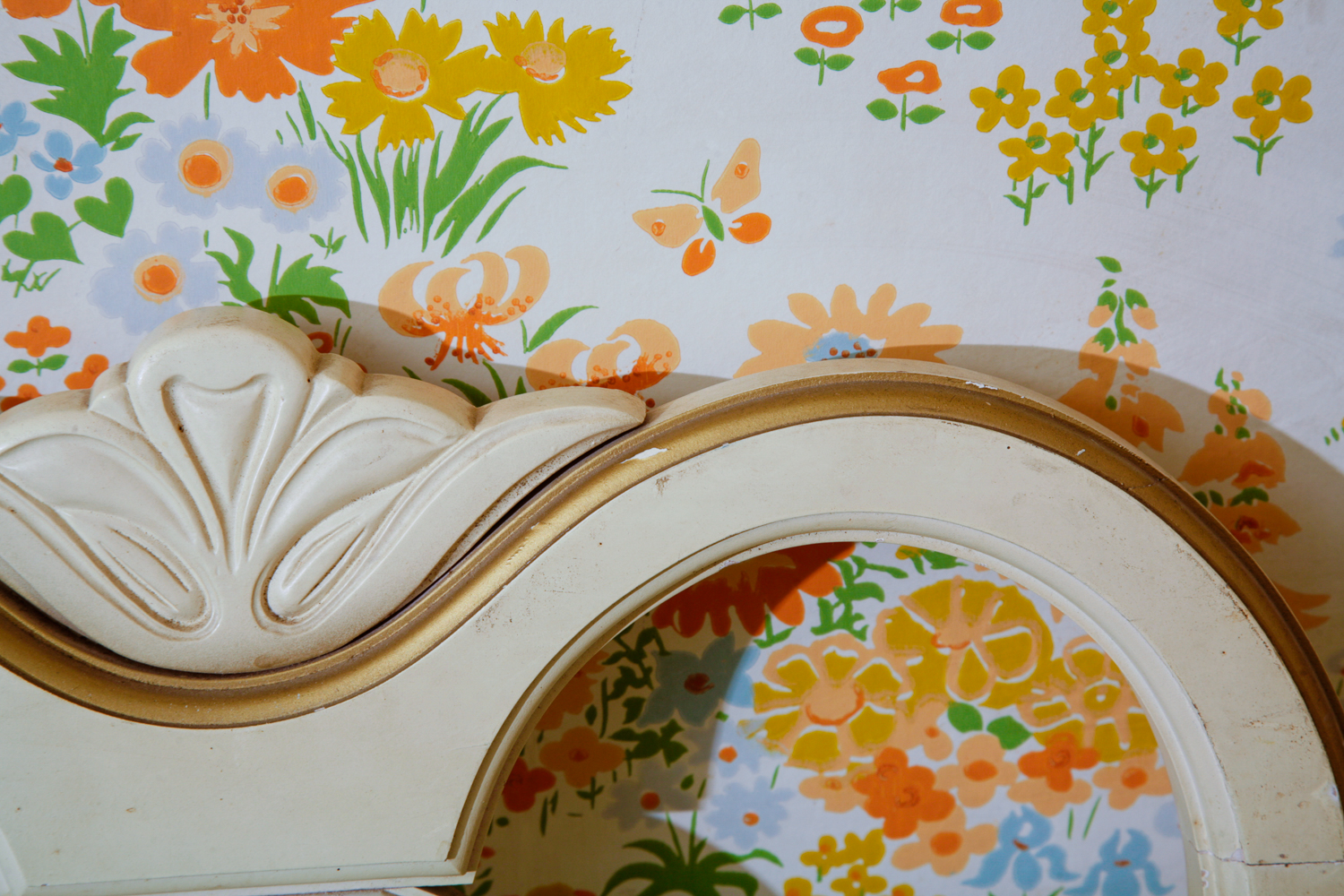 Vintage Johnson Carper Provincial Style Headboard & Footboard