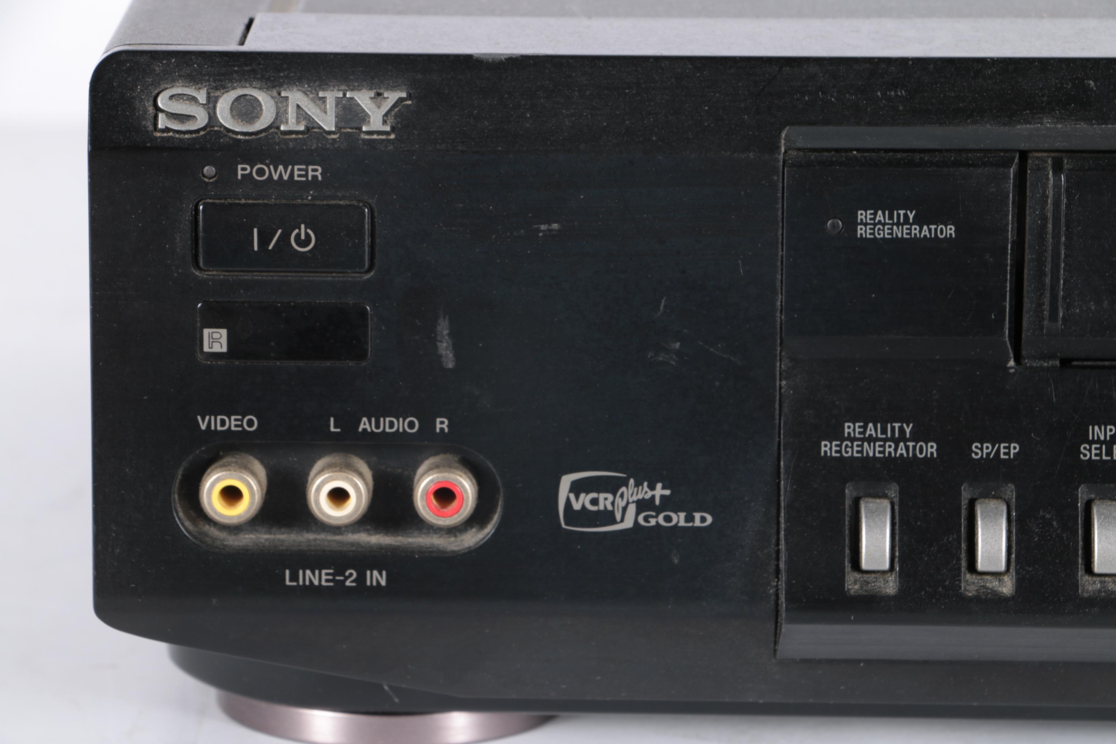 SonyVideo Cassette Recorder and Blu-ray Disc Player