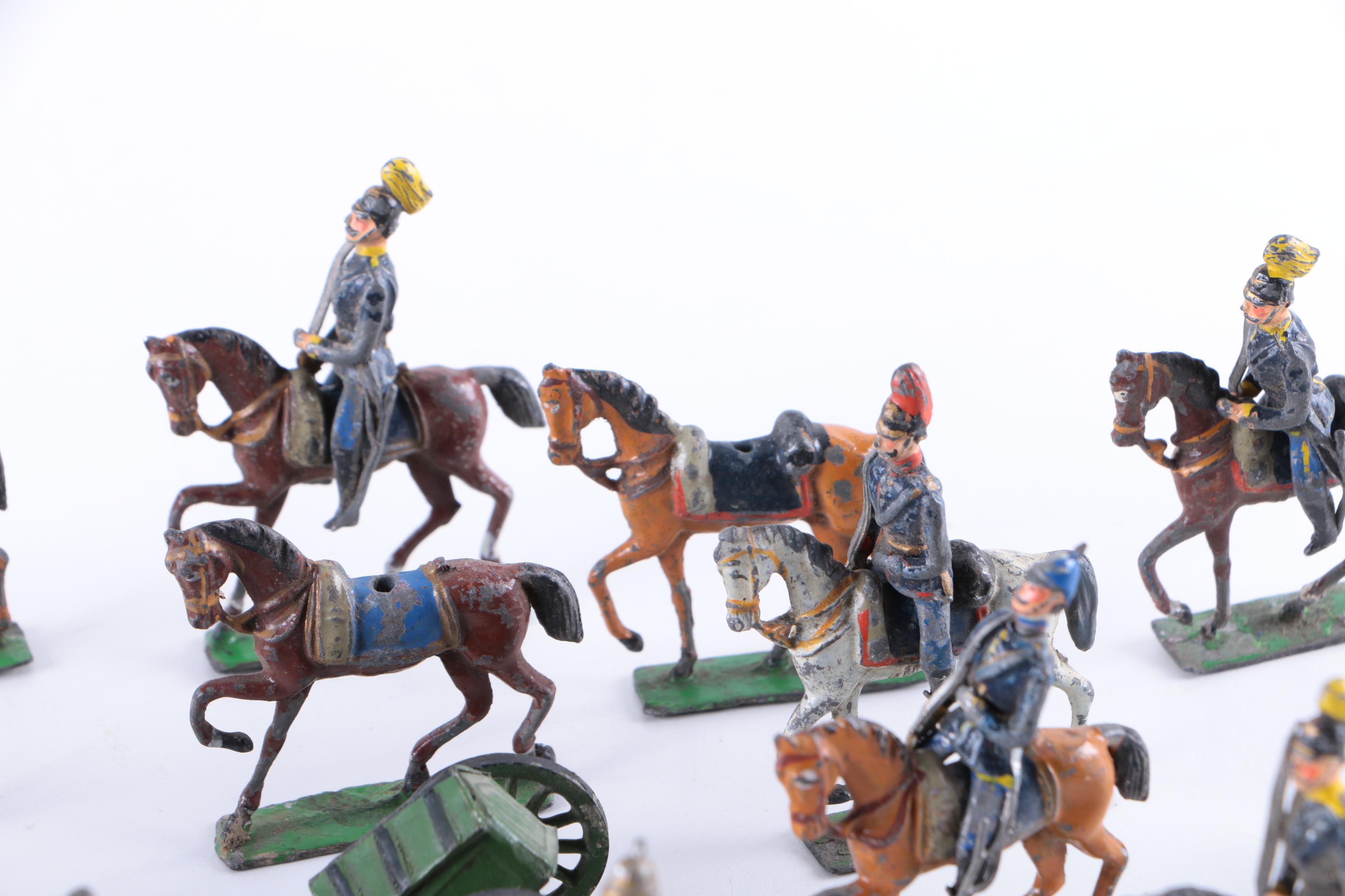 Vintage Cast Toy Soldiers