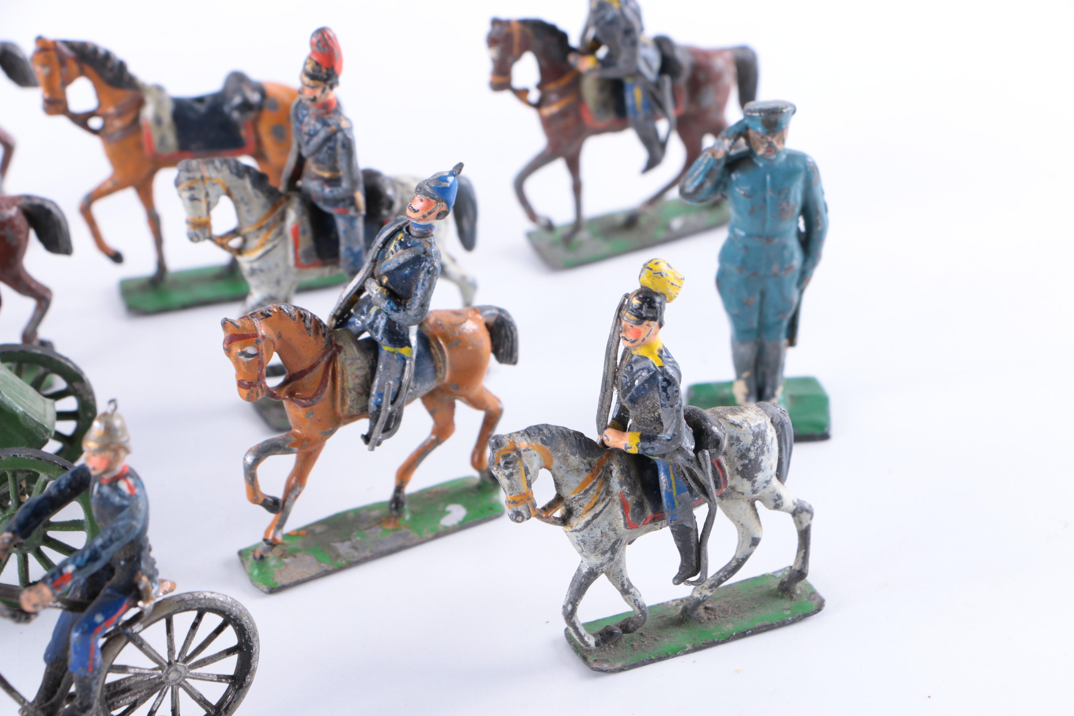 Vintage Cast Toy Soldiers