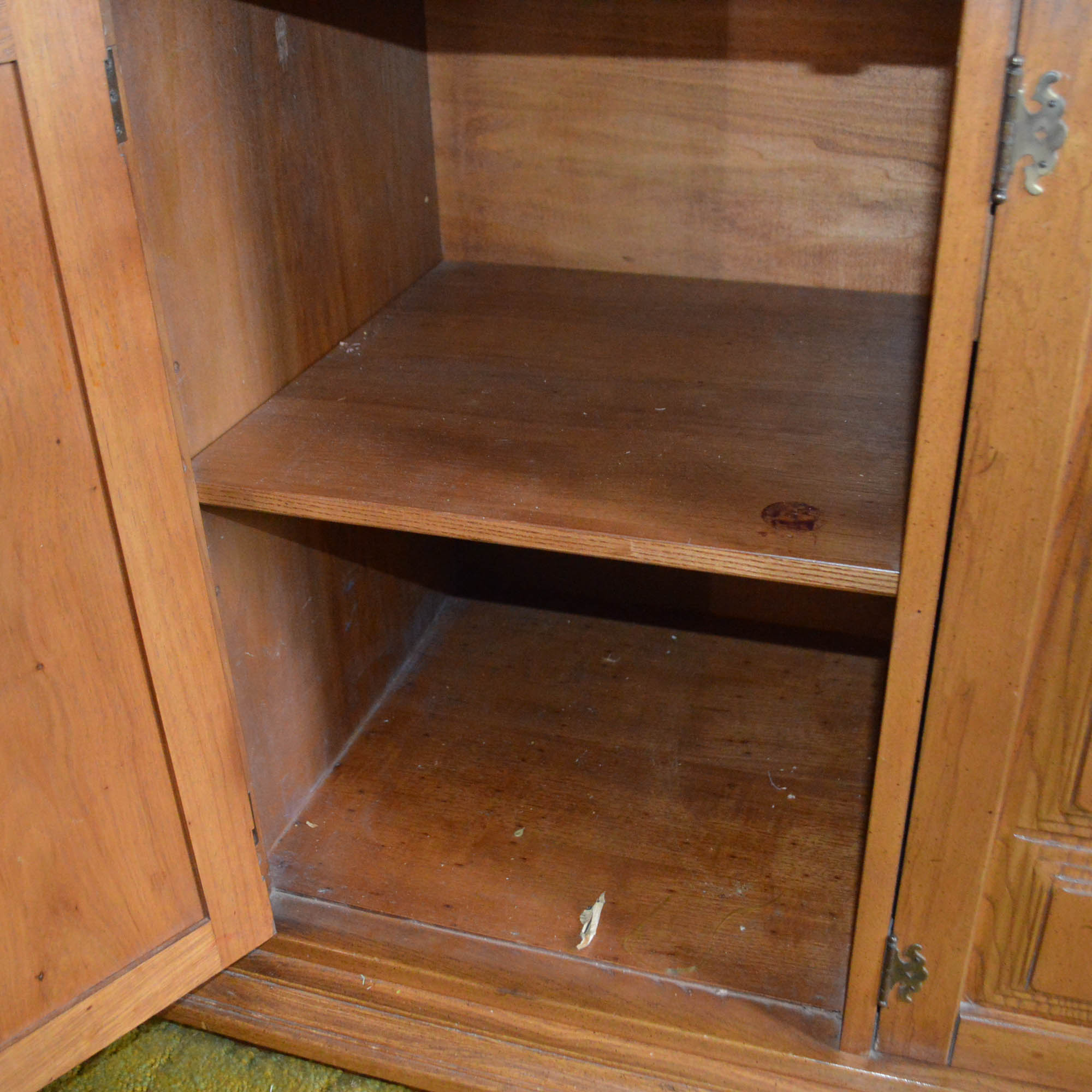 Vintage Stanley Furniture Two-Piece China Cabinet