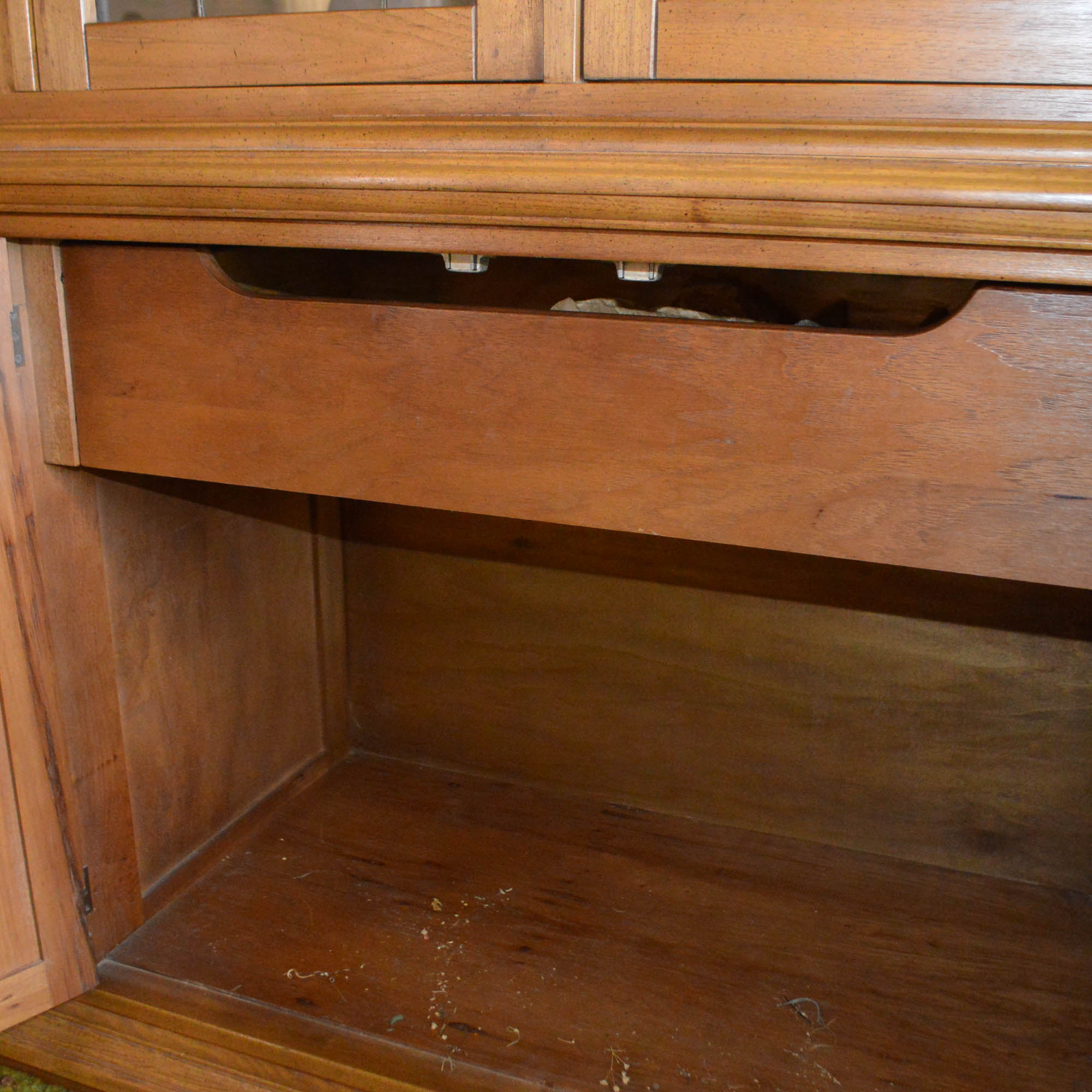 Vintage Stanley Furniture Two-Piece China Cabinet