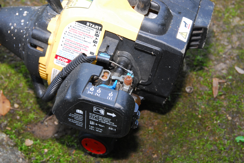 Bolens BL110 Gas-Powered String Trimmer