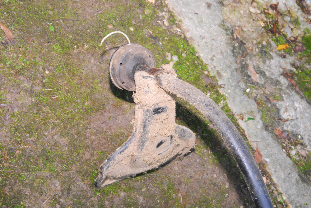 Bolens BL110 Gas-Powered String Trimmer