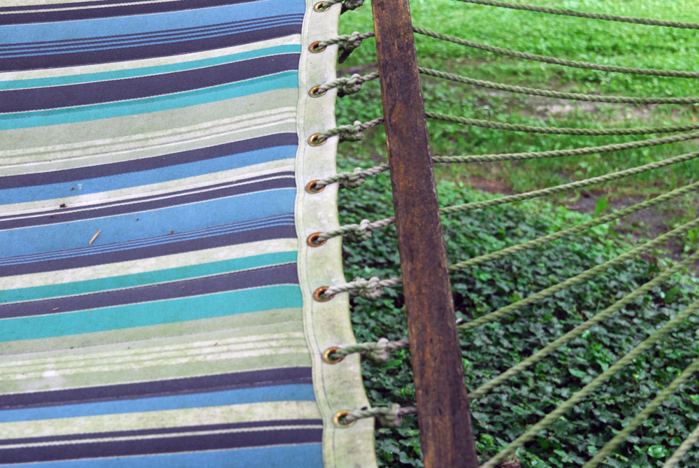 Outdoor Hammock with Metal Spreader