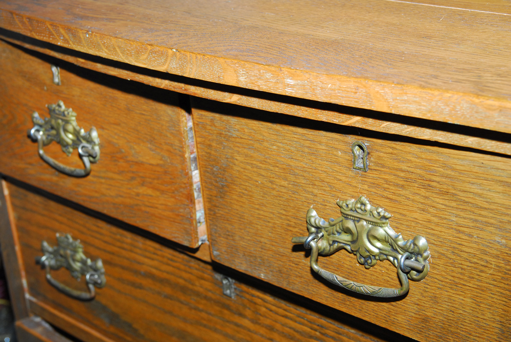 Antique Victorian Style Oak Chest of Drawers