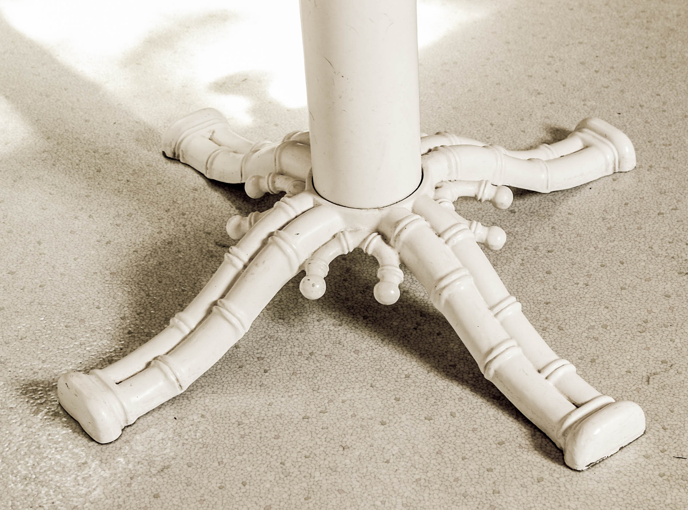 Vintage Kessler Industries White Bamboo Style Table and Chairs