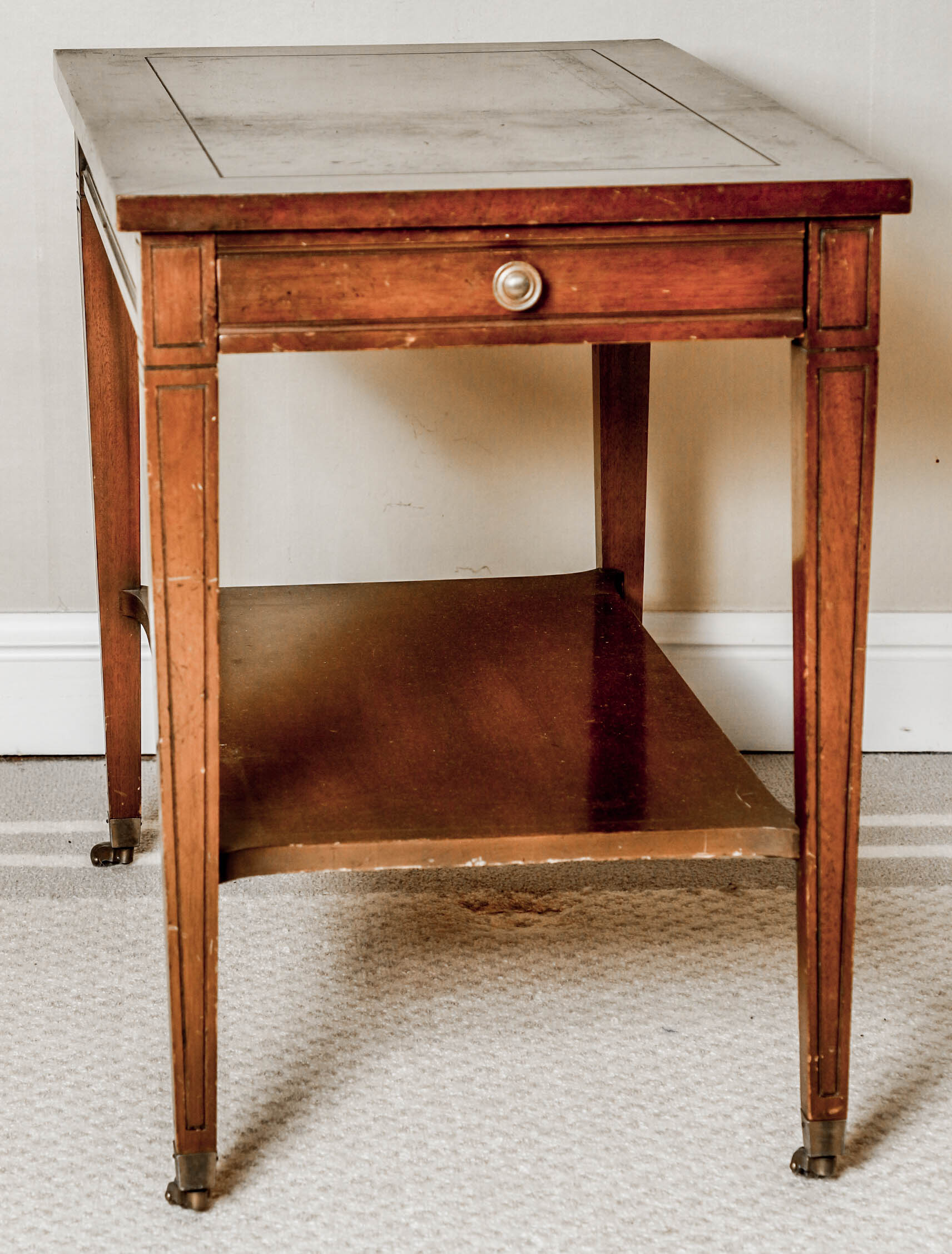 Vintage Federal Style Mahogany Side Table