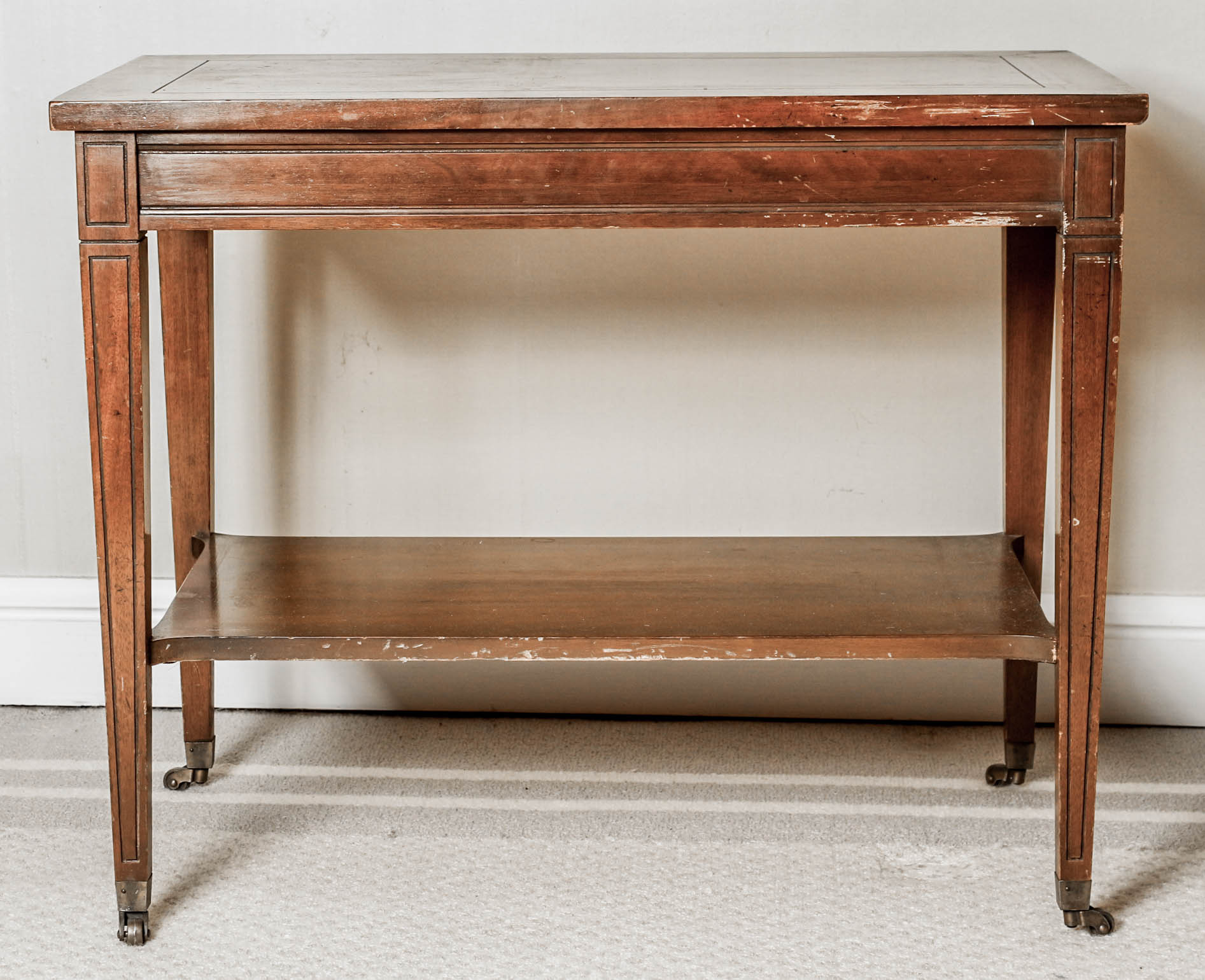 Vintage Federal Style Mahogany Side Table