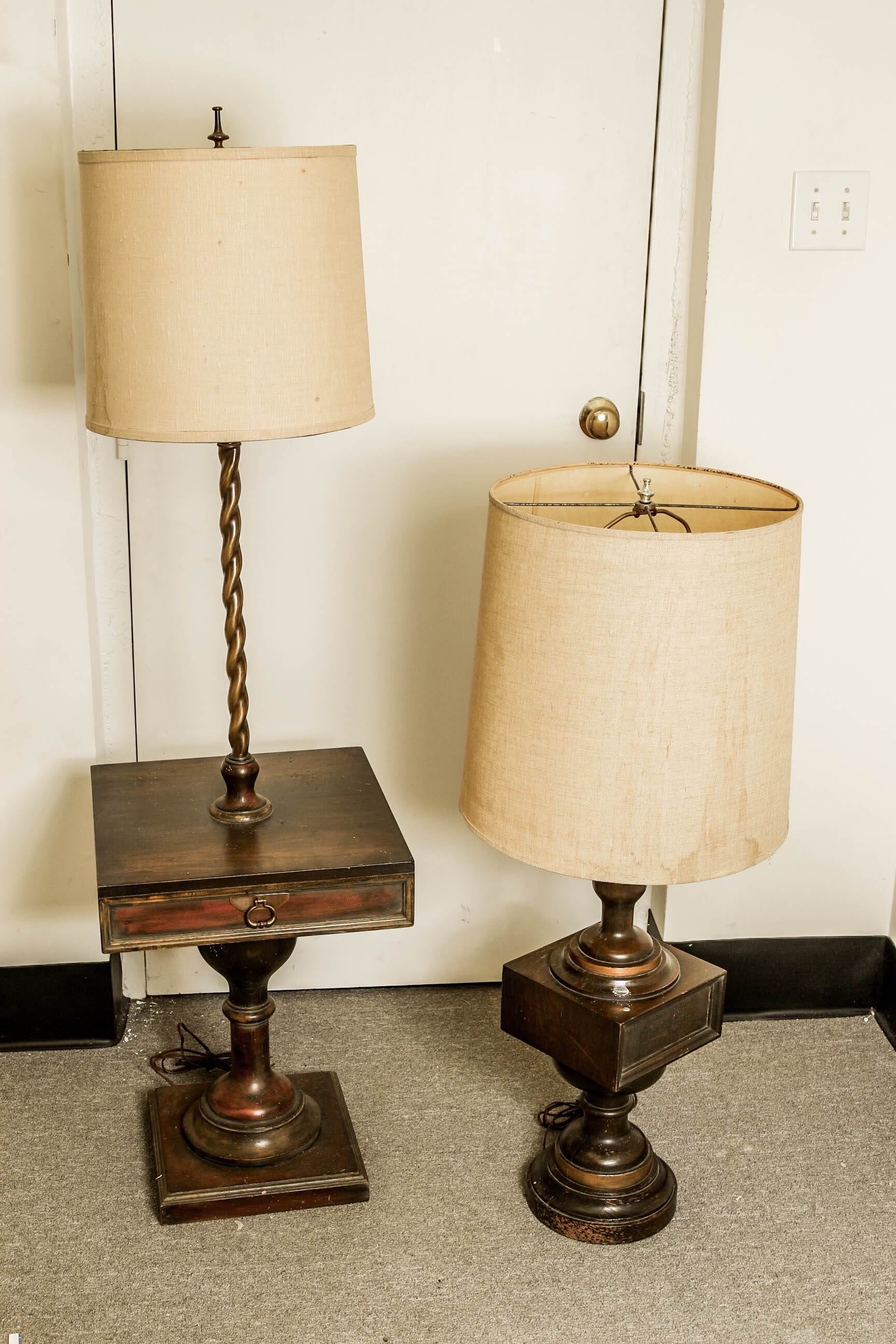 Coordinating Table Lamp and Lamp Table