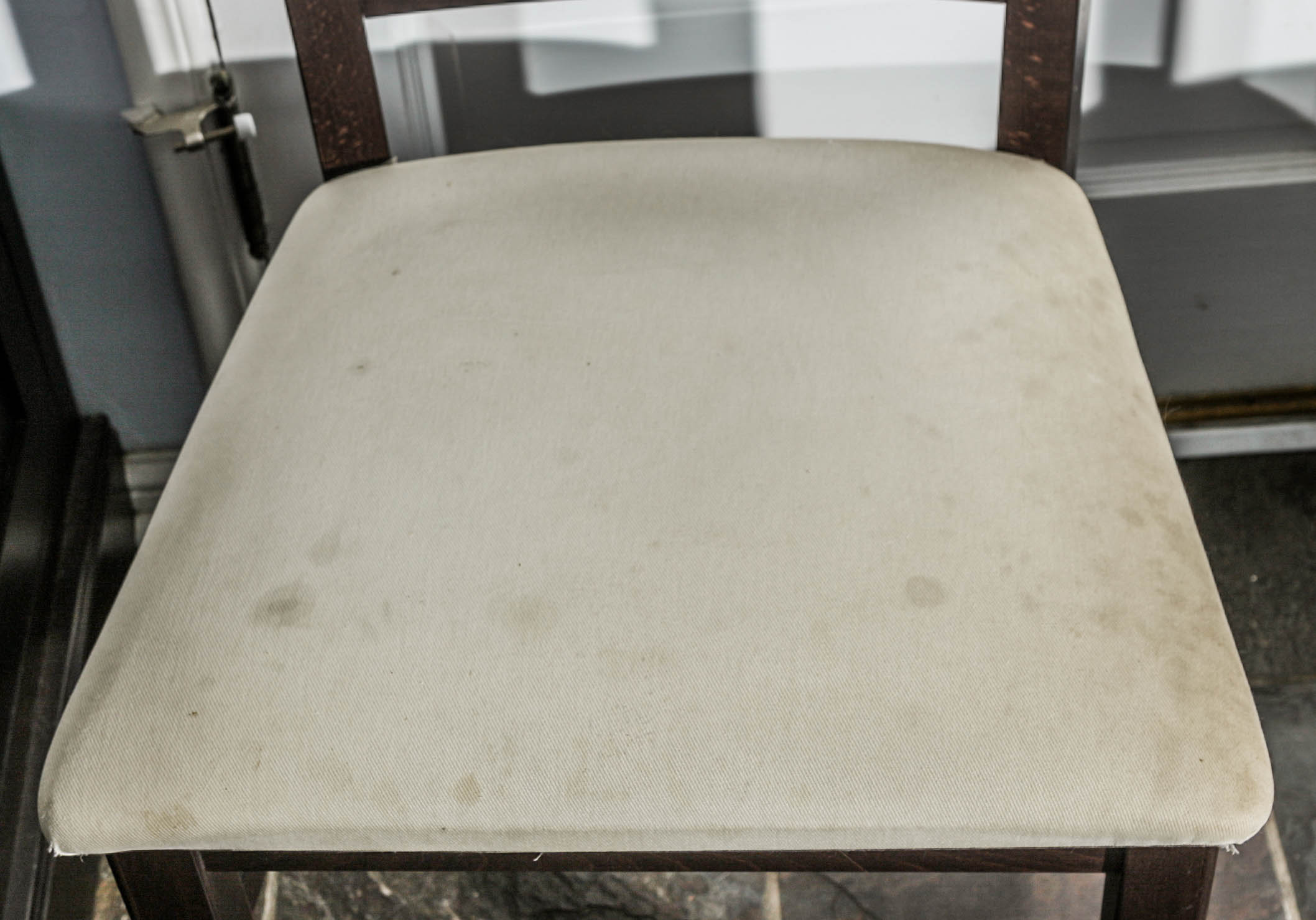 Contemporary Glass Top Table with Chairs