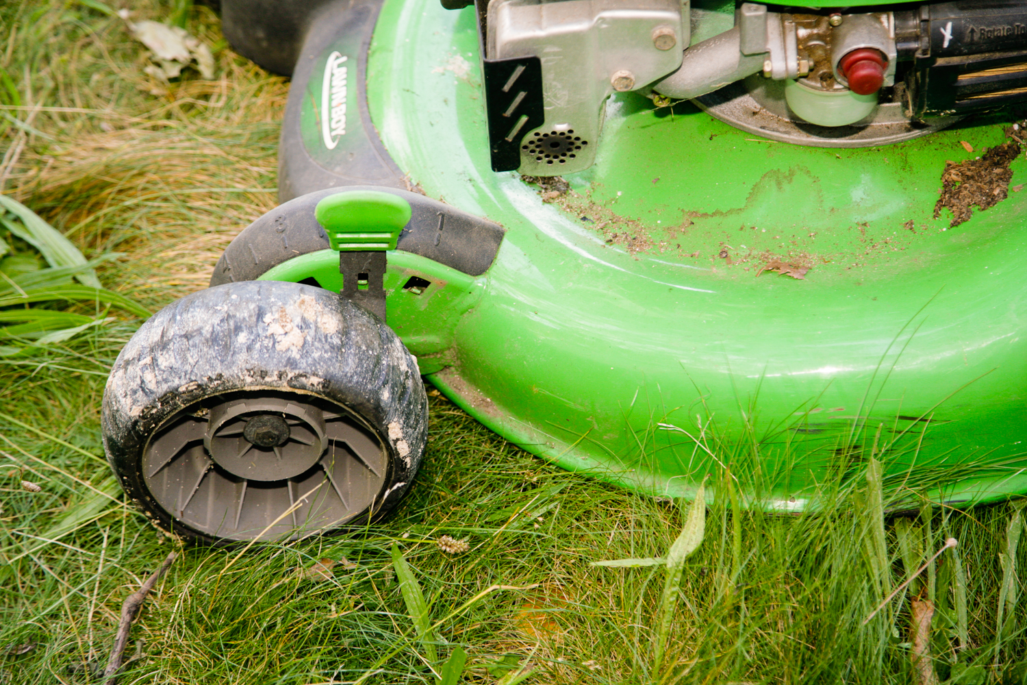 LawnBoy Lawnmower and Toro Home Duty Trimmer/Weeder