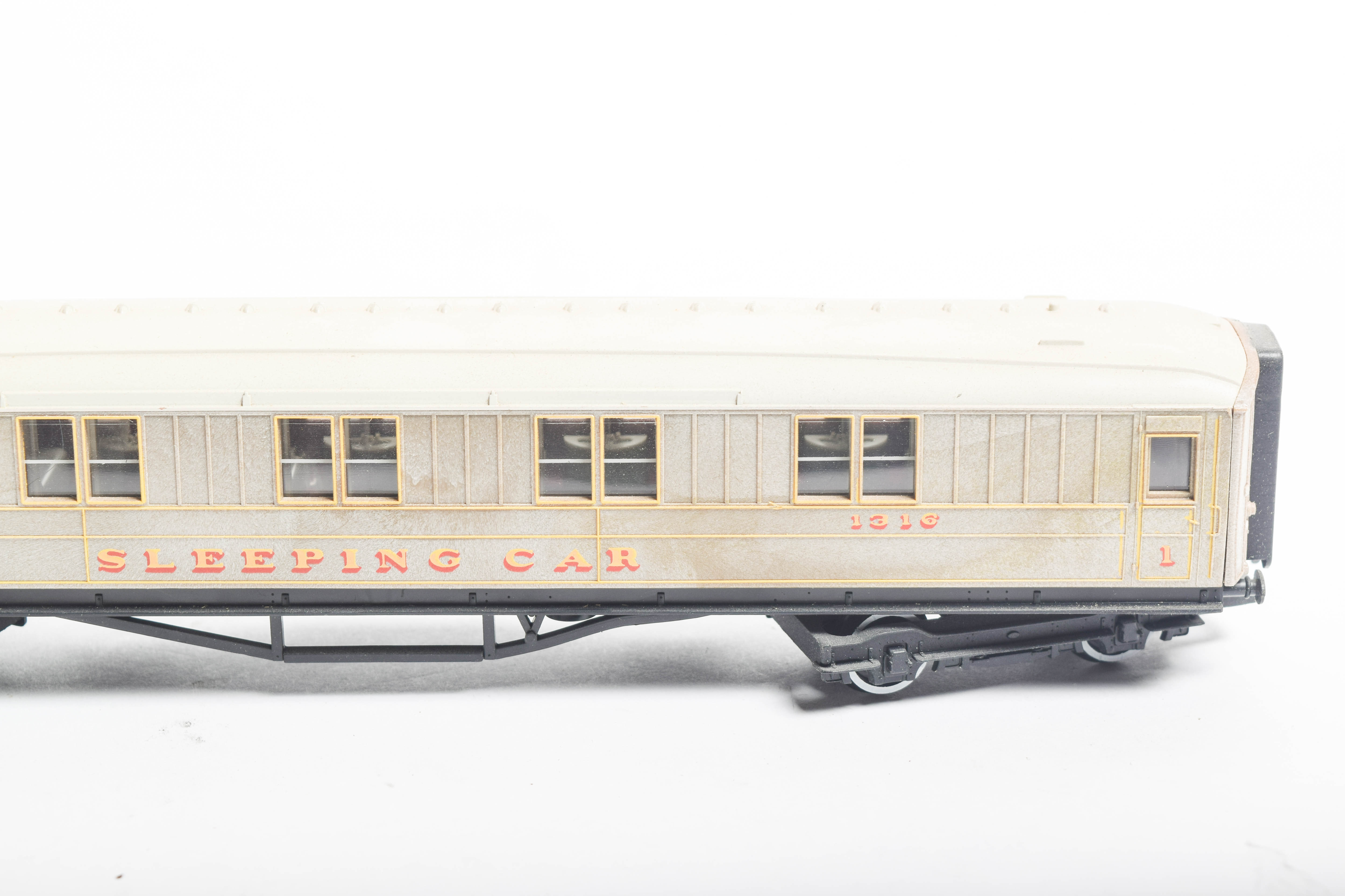 LNER by Hornby OO Scale Passenger Car Set