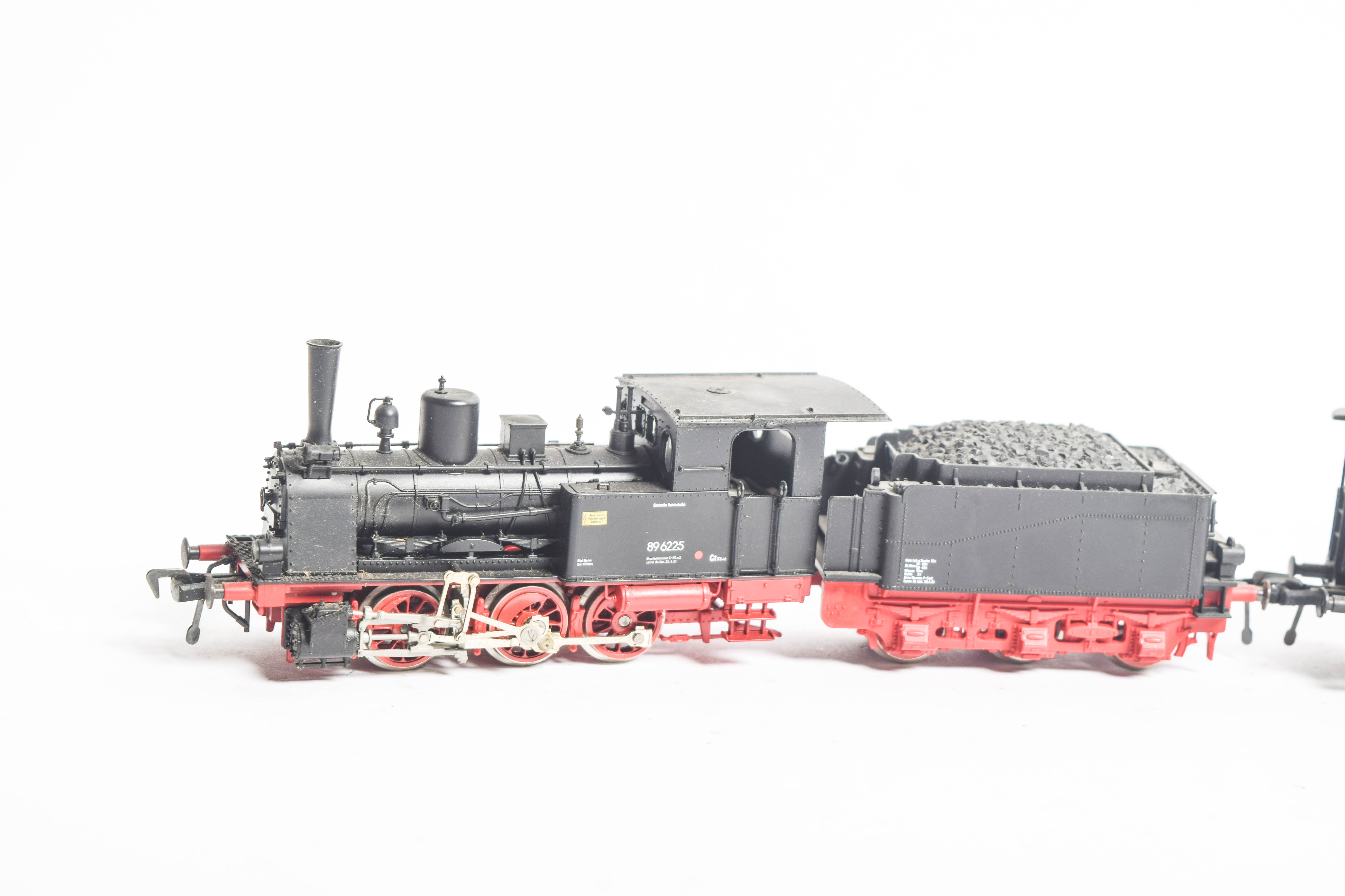Vintage Fleischman OO/HO Scale Engine and Passenger Cars