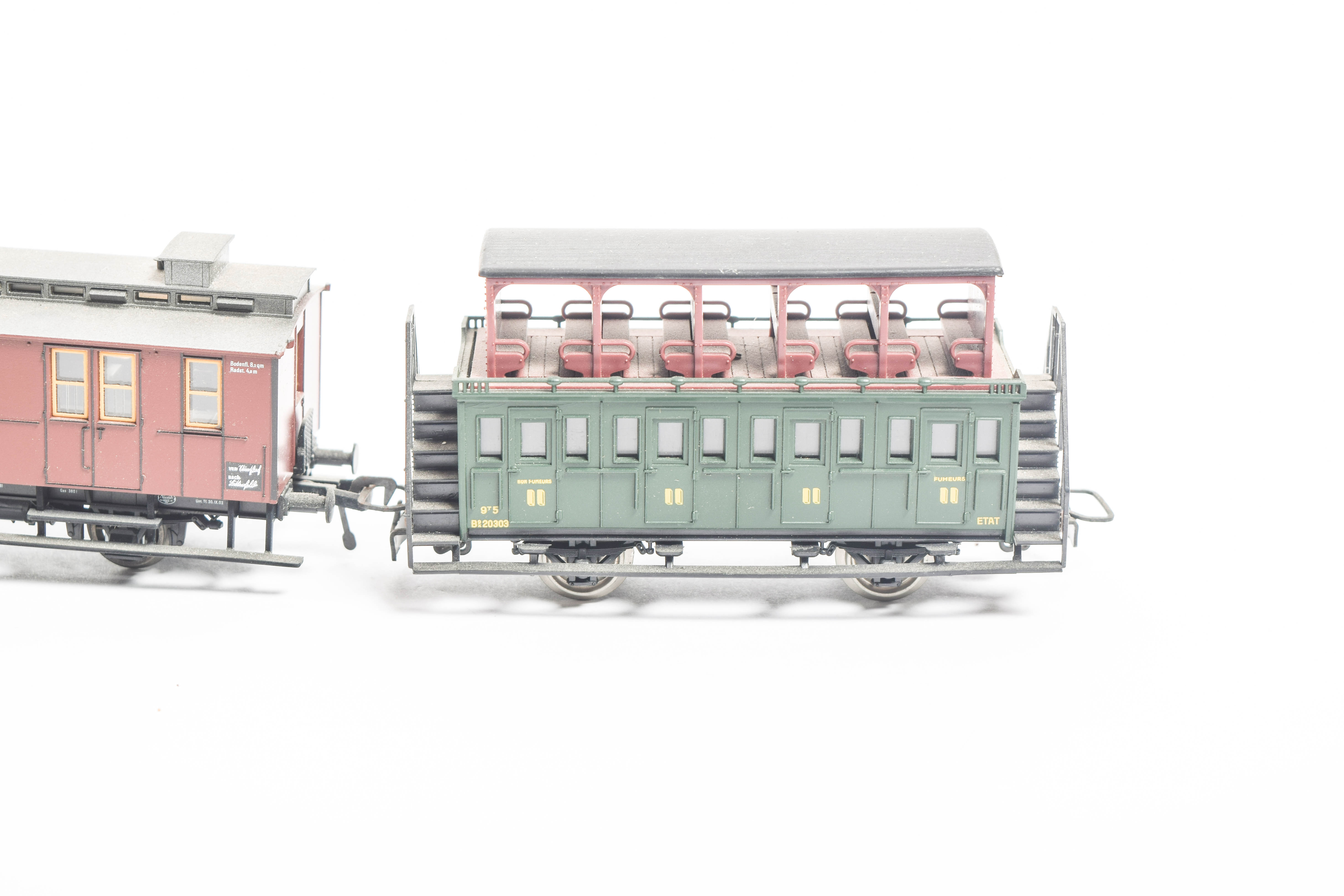 Vintage Fleischman OO/HO Scale Engine and Passenger Cars