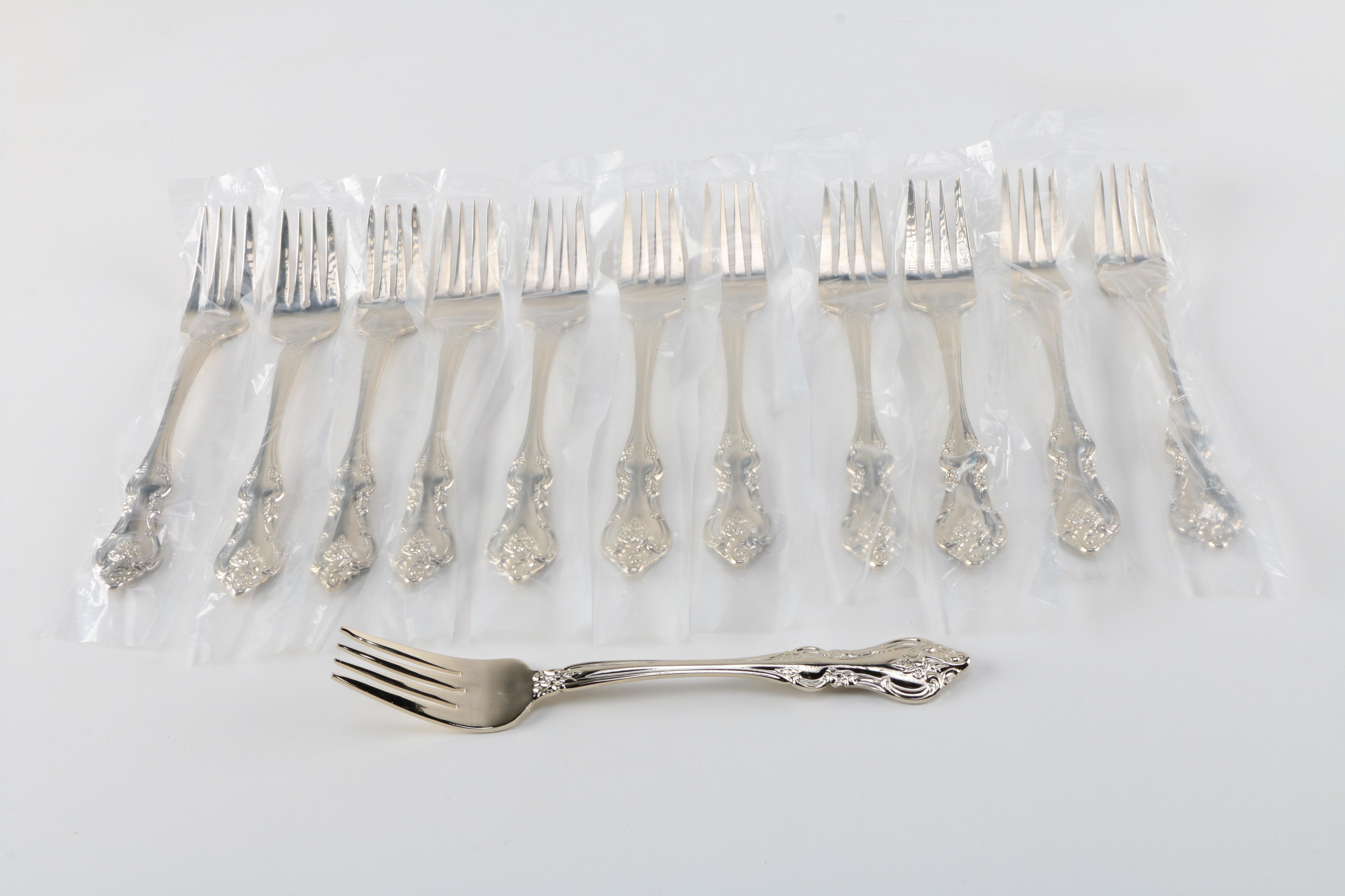 Wallace Silversmiths Stainless Steel Flatware Set