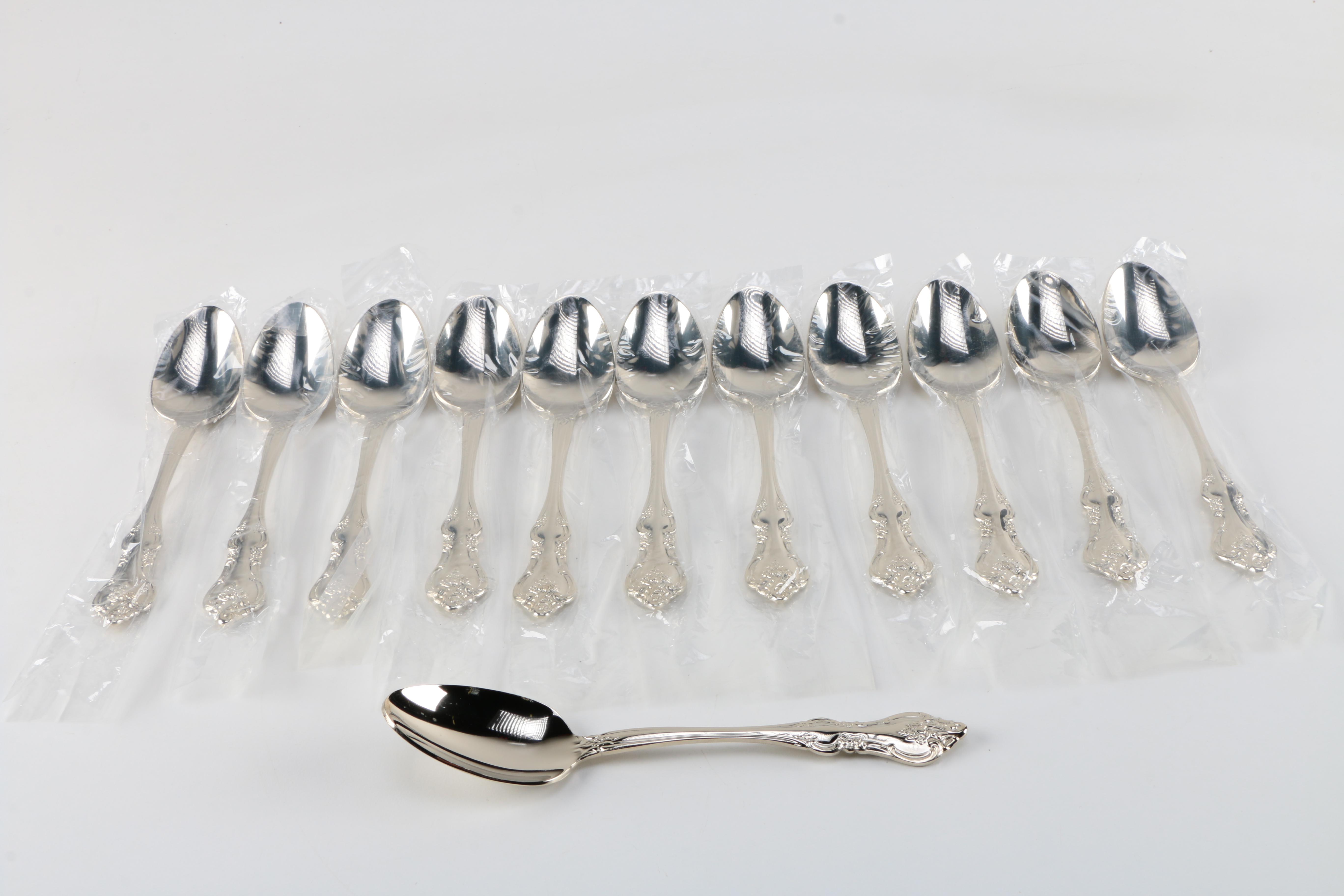 Wallace Silversmiths Stainless Steel Flatware Set