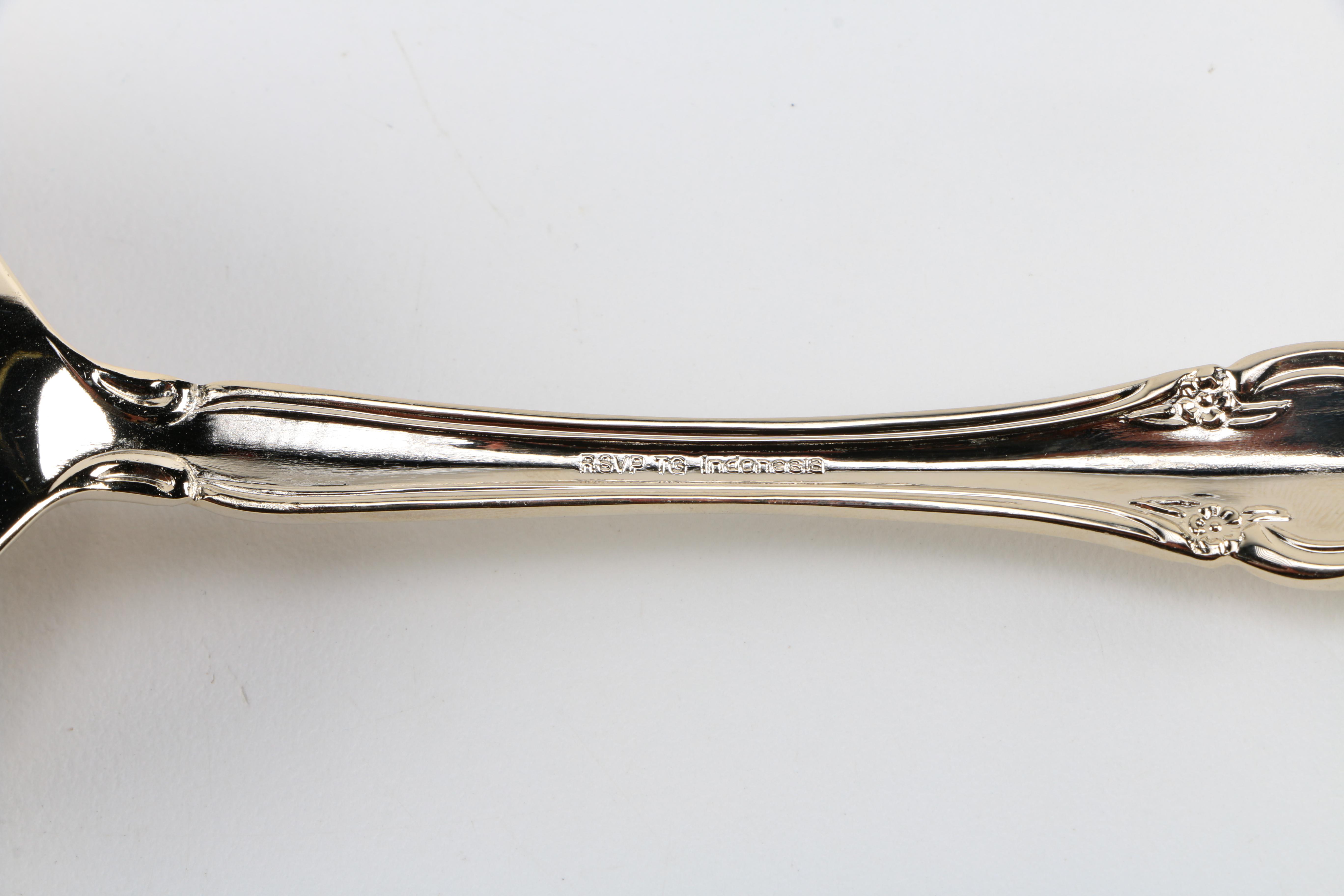 Wallace Silversmiths Stainless Steel Flatware Set