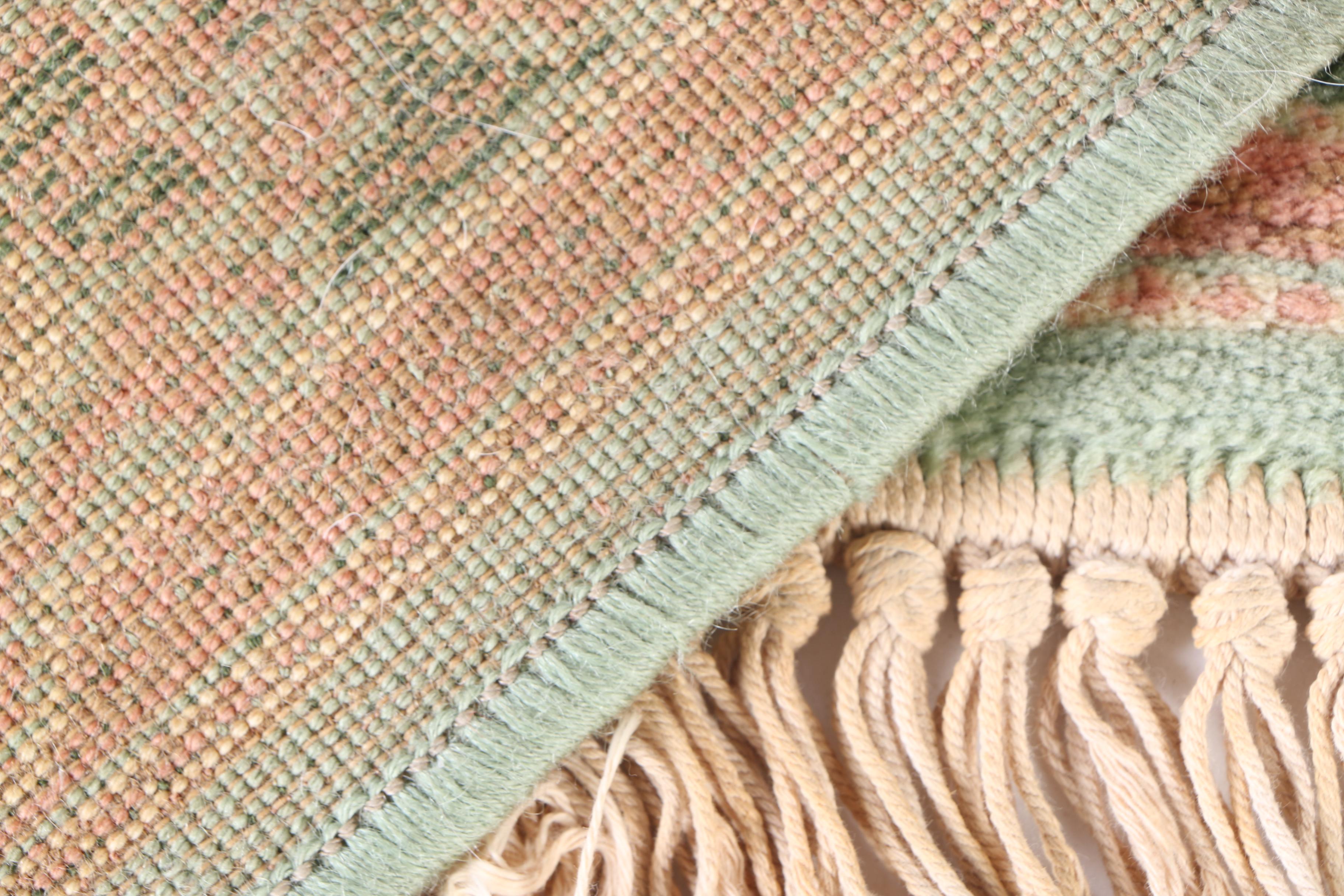 Power-Loomed Persian Style Accent Rug