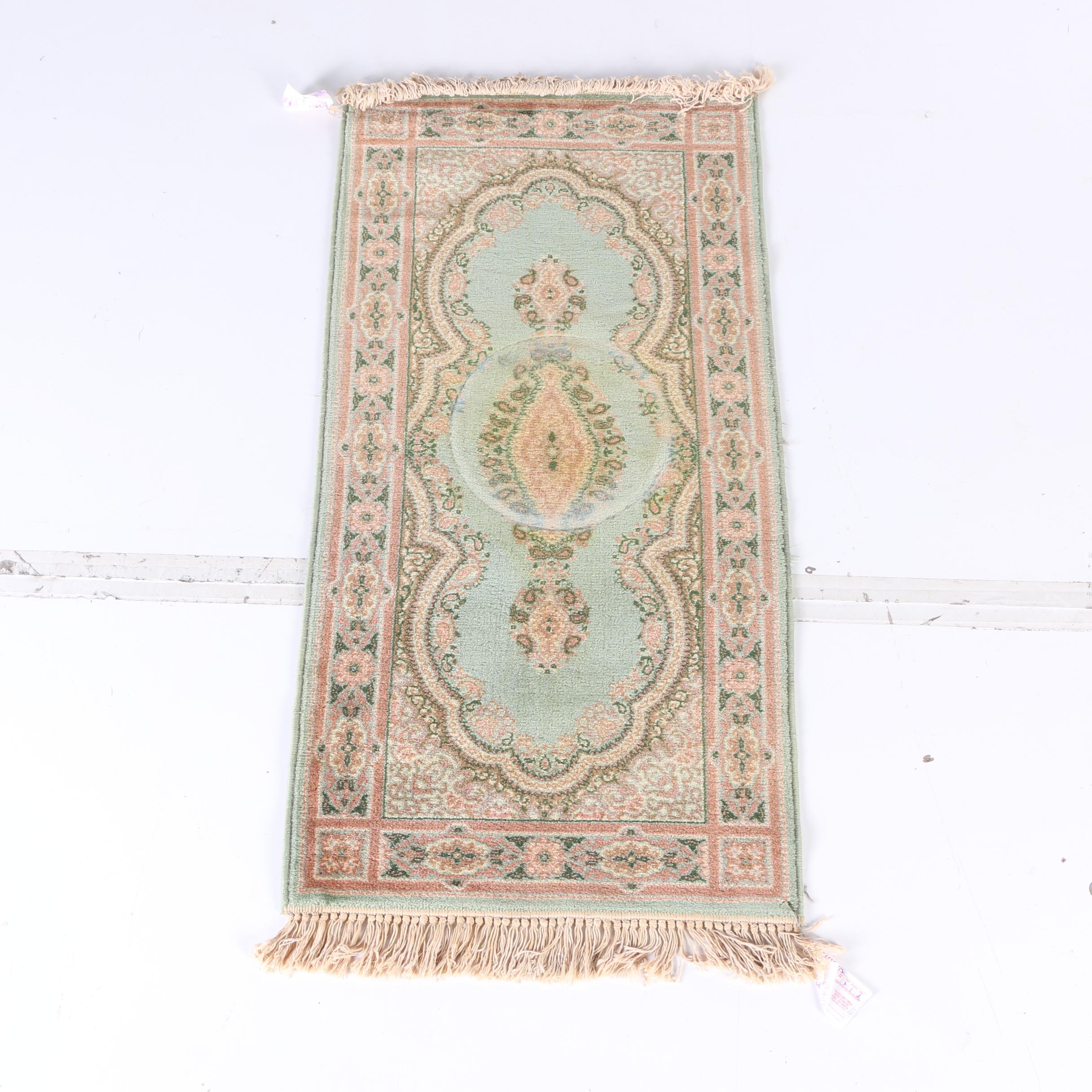 Power-Loomed Persian Style Accent Rug