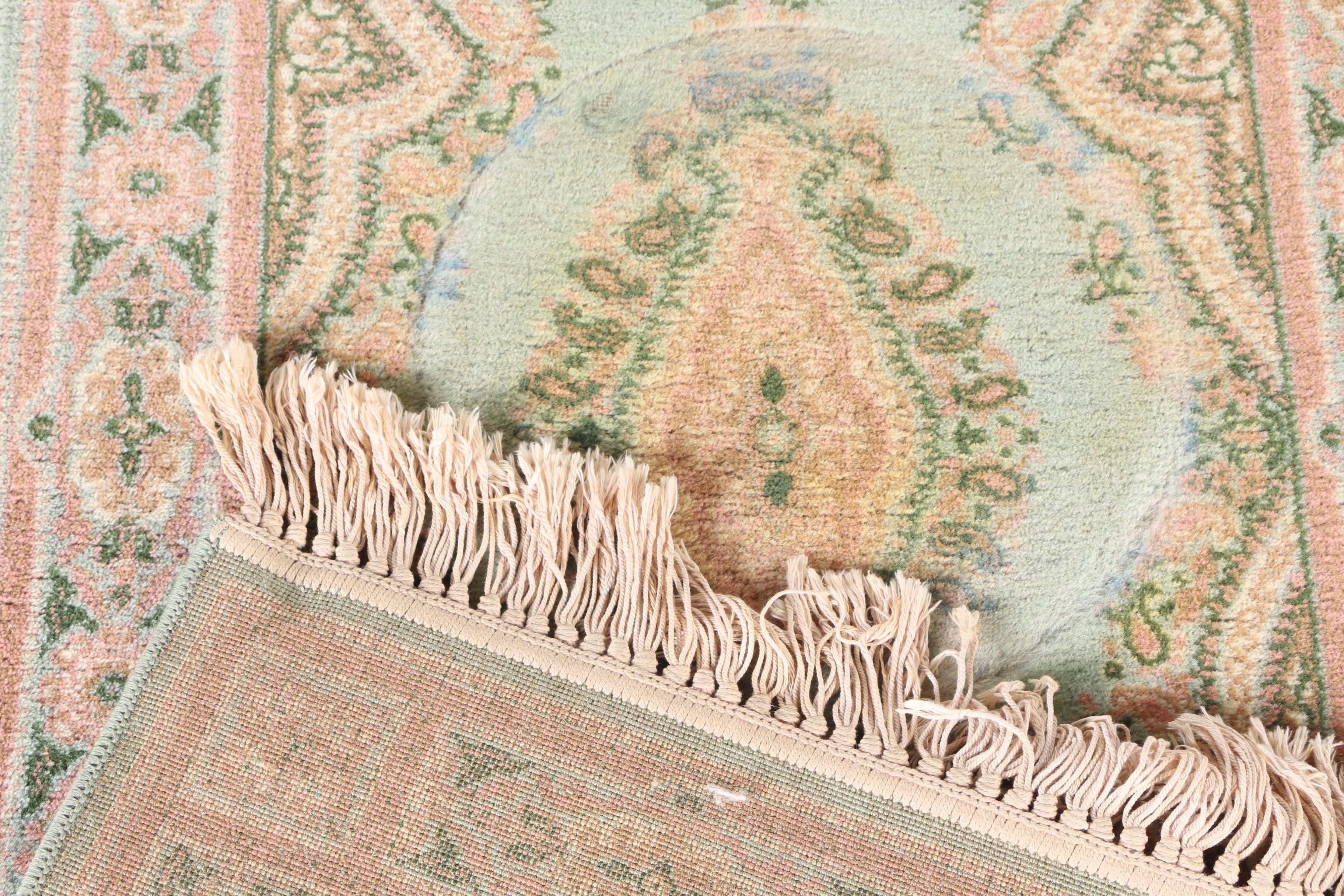 Power-Loomed Persian Style Accent Rug