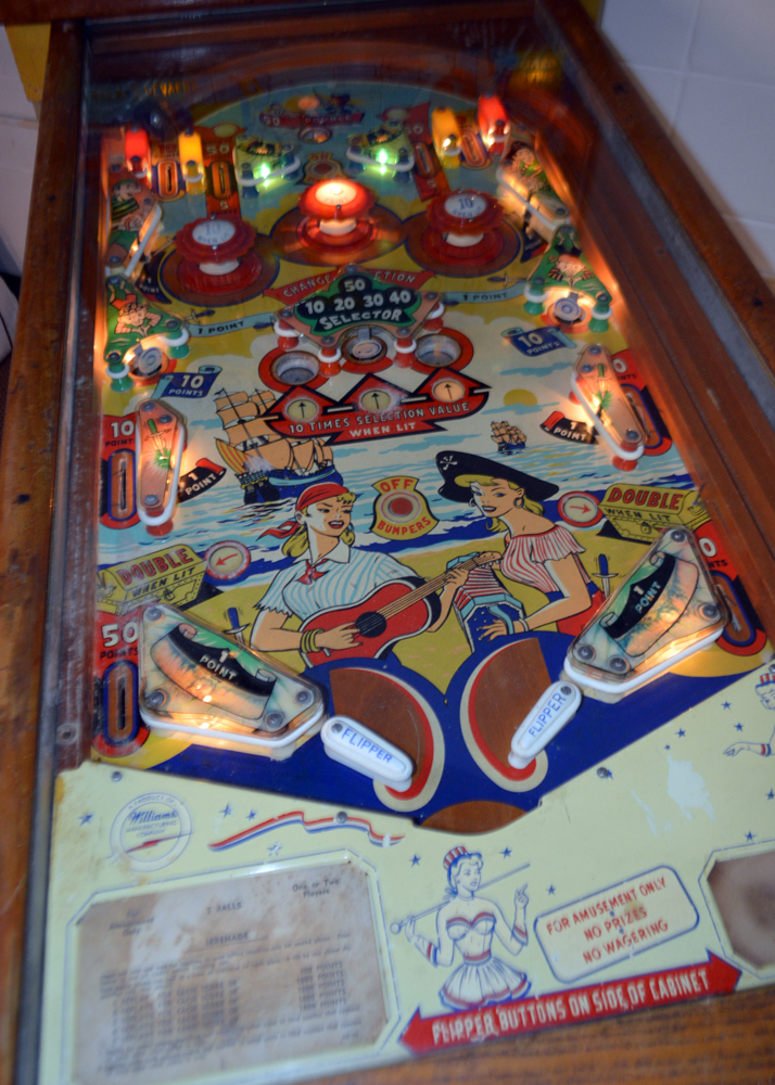 1960 Williams Electronic Mfg. Co. "Serenade" Pinball Machine