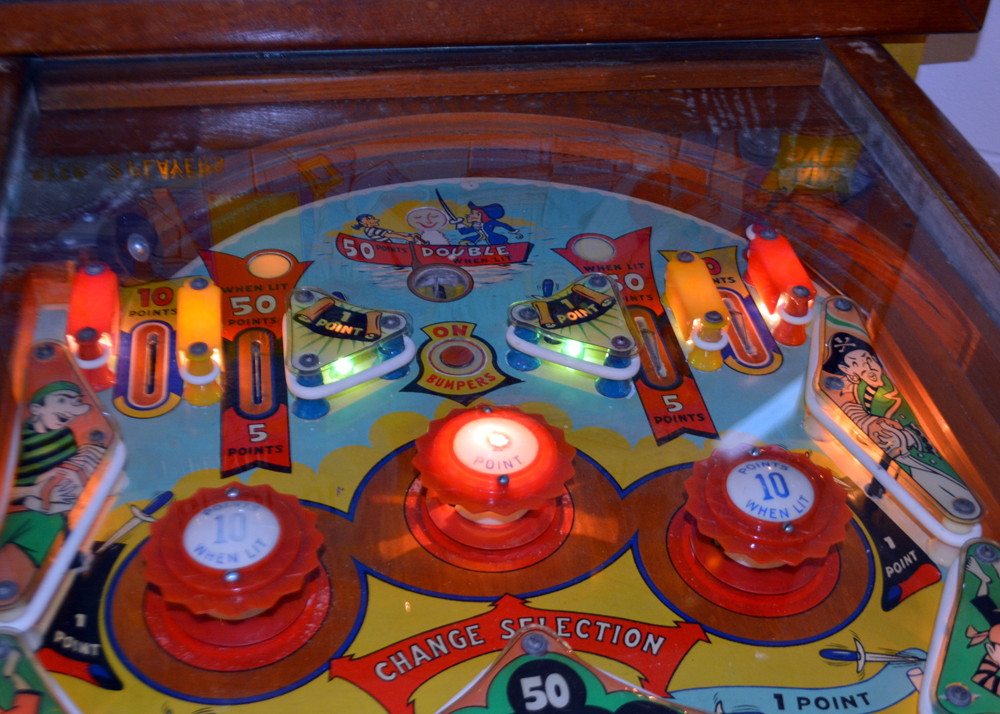 1960 Williams Electronic Mfg. Co. "Serenade" Pinball Machine